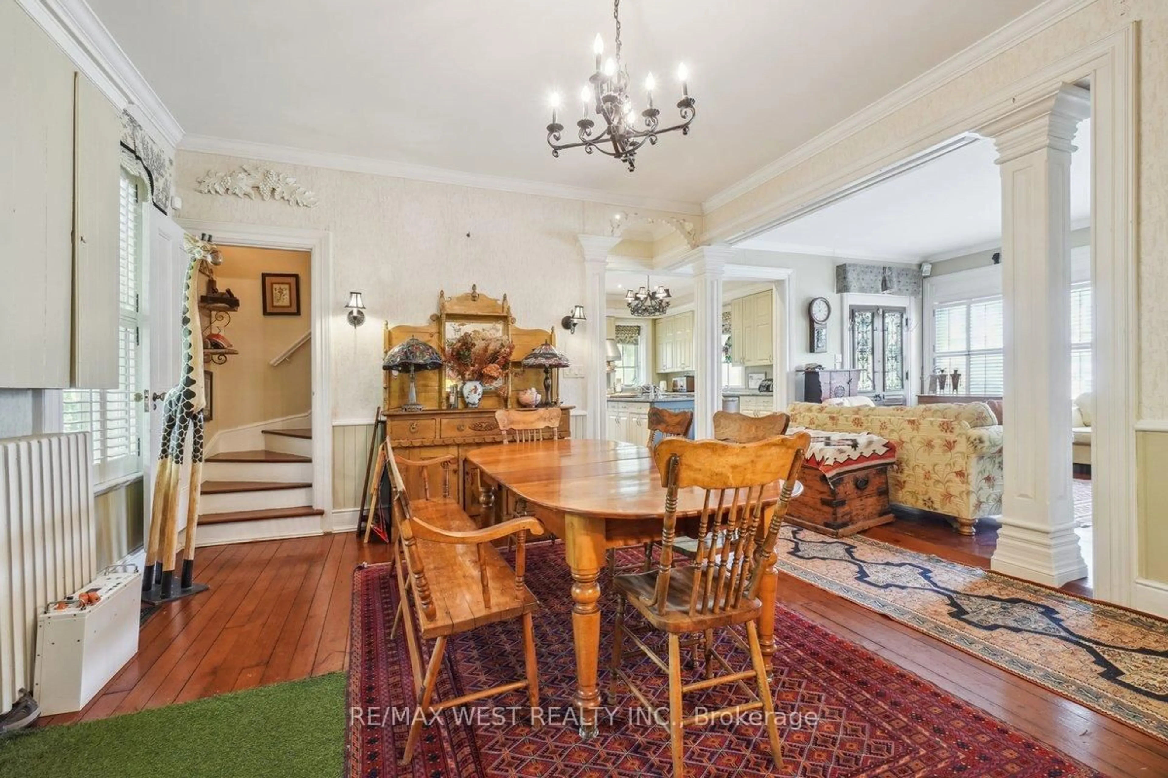 Dining room, unknown for 103 Thomas St, Milton Ontario L9T 2E3