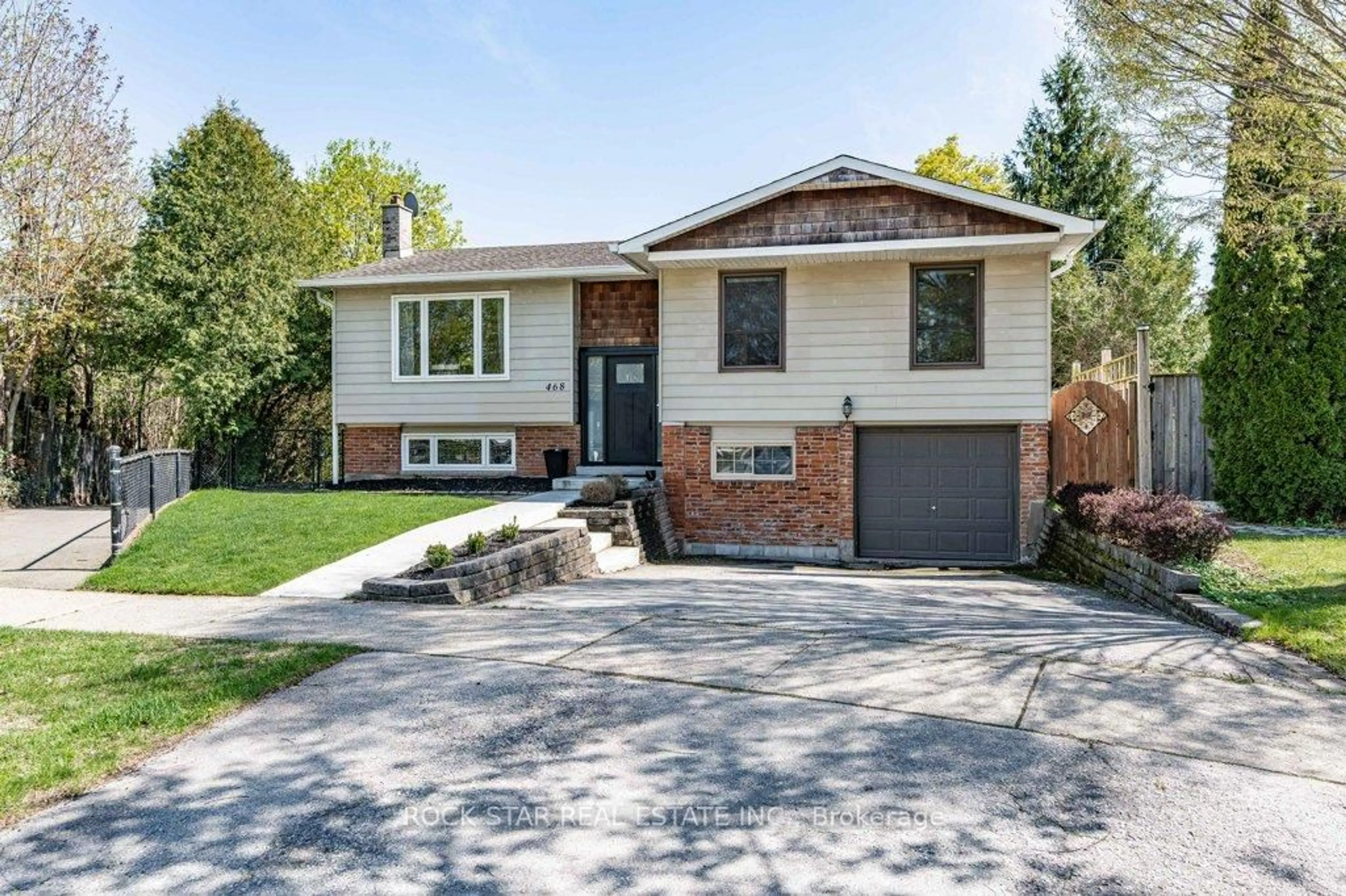 Home with brick exterior material, street for 468 Sparling Cres, Burlington Ontario L7L 5J4