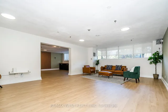Additional property image - 85 Emmett Ave Unit 1908