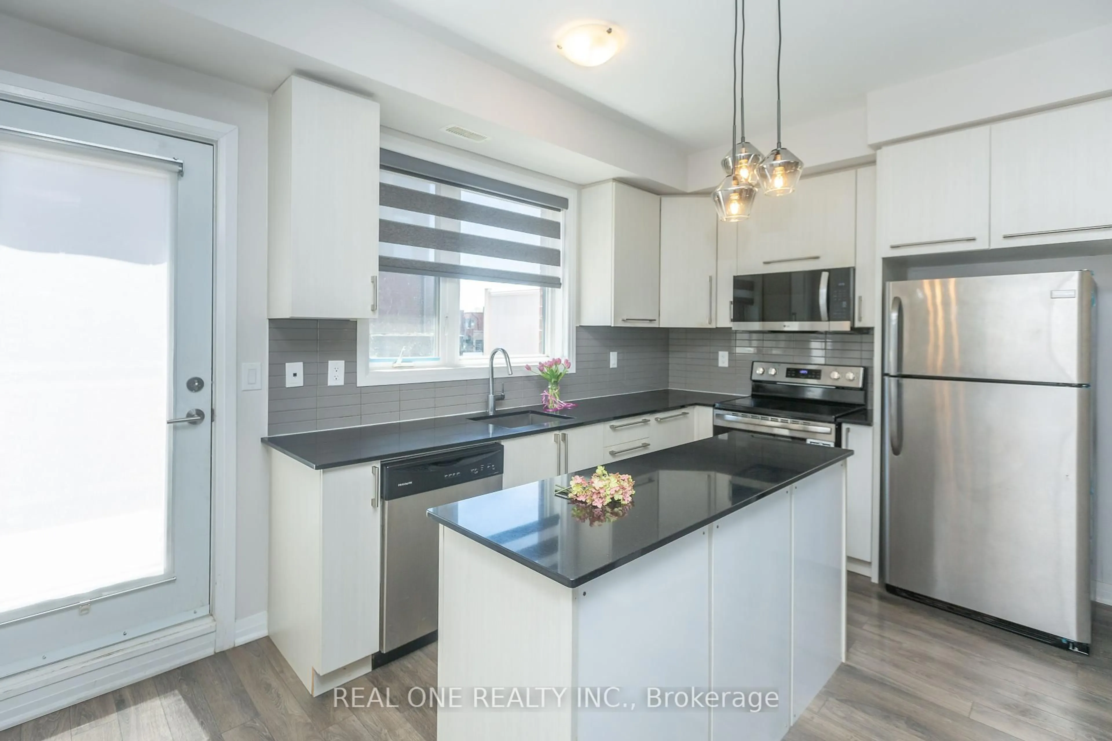 Open concept kitchen, unknown for 203 Downsview Park Blvd, Toronto Ontario M3K 0C8