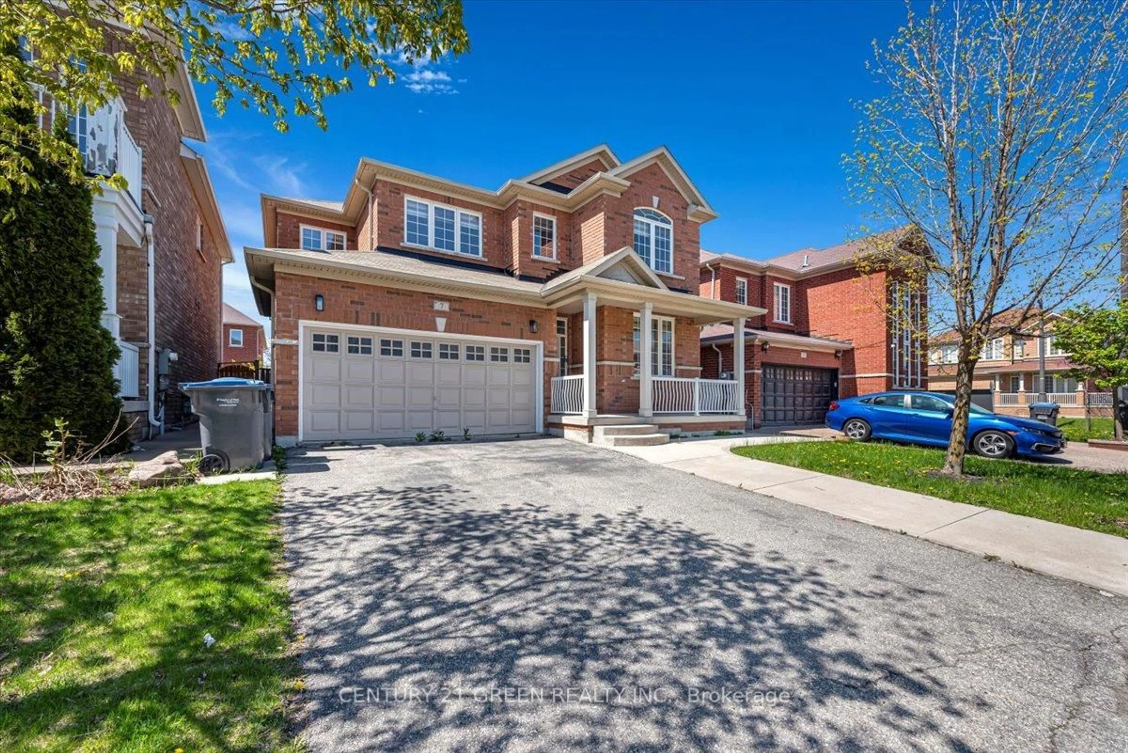Home with brick exterior material, street for 7 Accent Circ, Brampton Ontario L7A 0L2