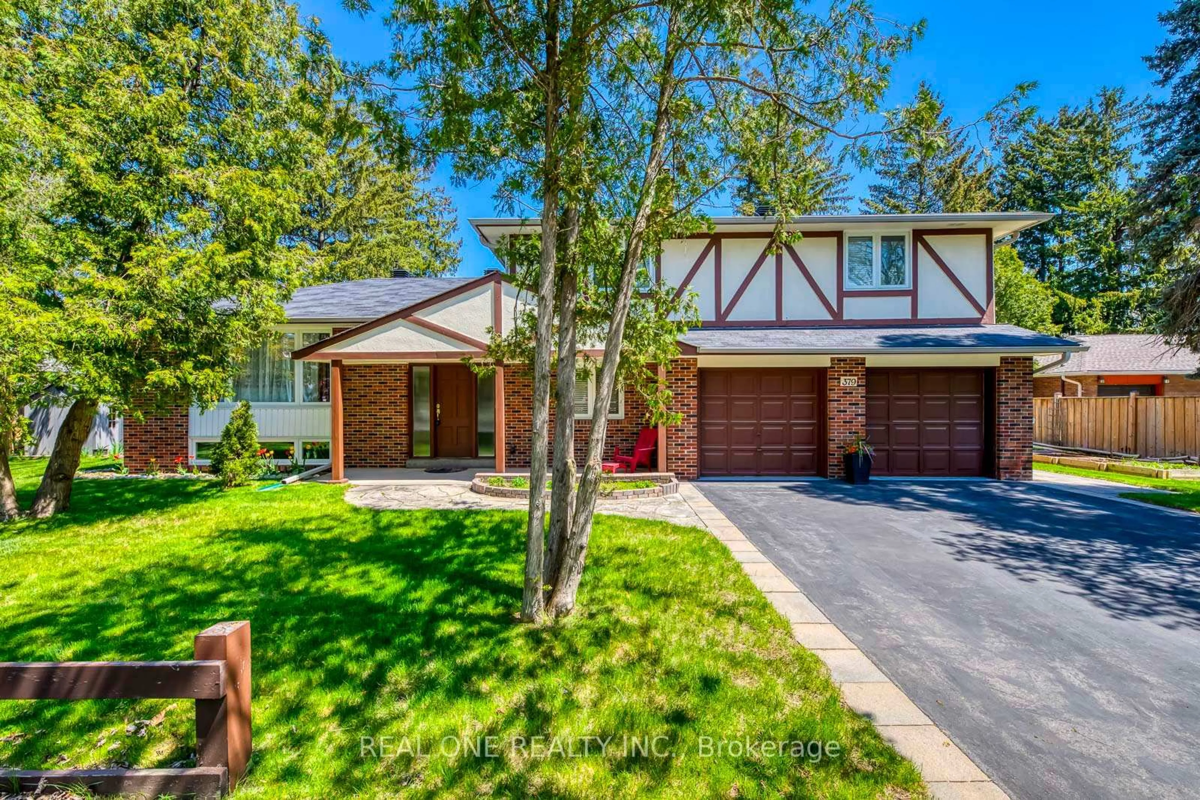 Home with brick exterior material, street for 379 Maple Grove Dr, Oakville Ontario L6J 4V6