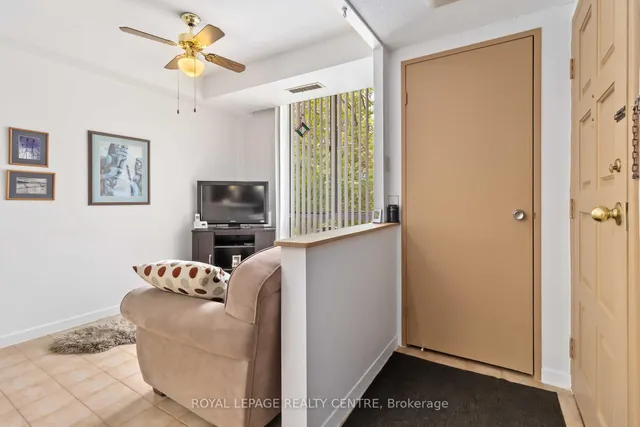 Additional property image - 1330 Mississauga Valley Blvd Unit 1