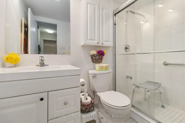 Additional property image - 1330 Mississauga Valley Blvd Unit 1