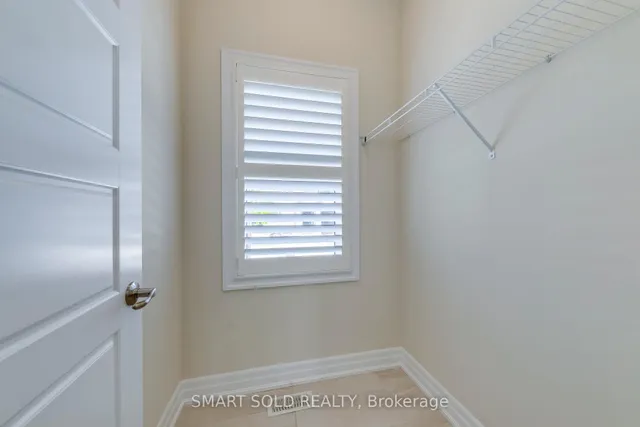 Additional property image - 3263 Donald Mackay St
