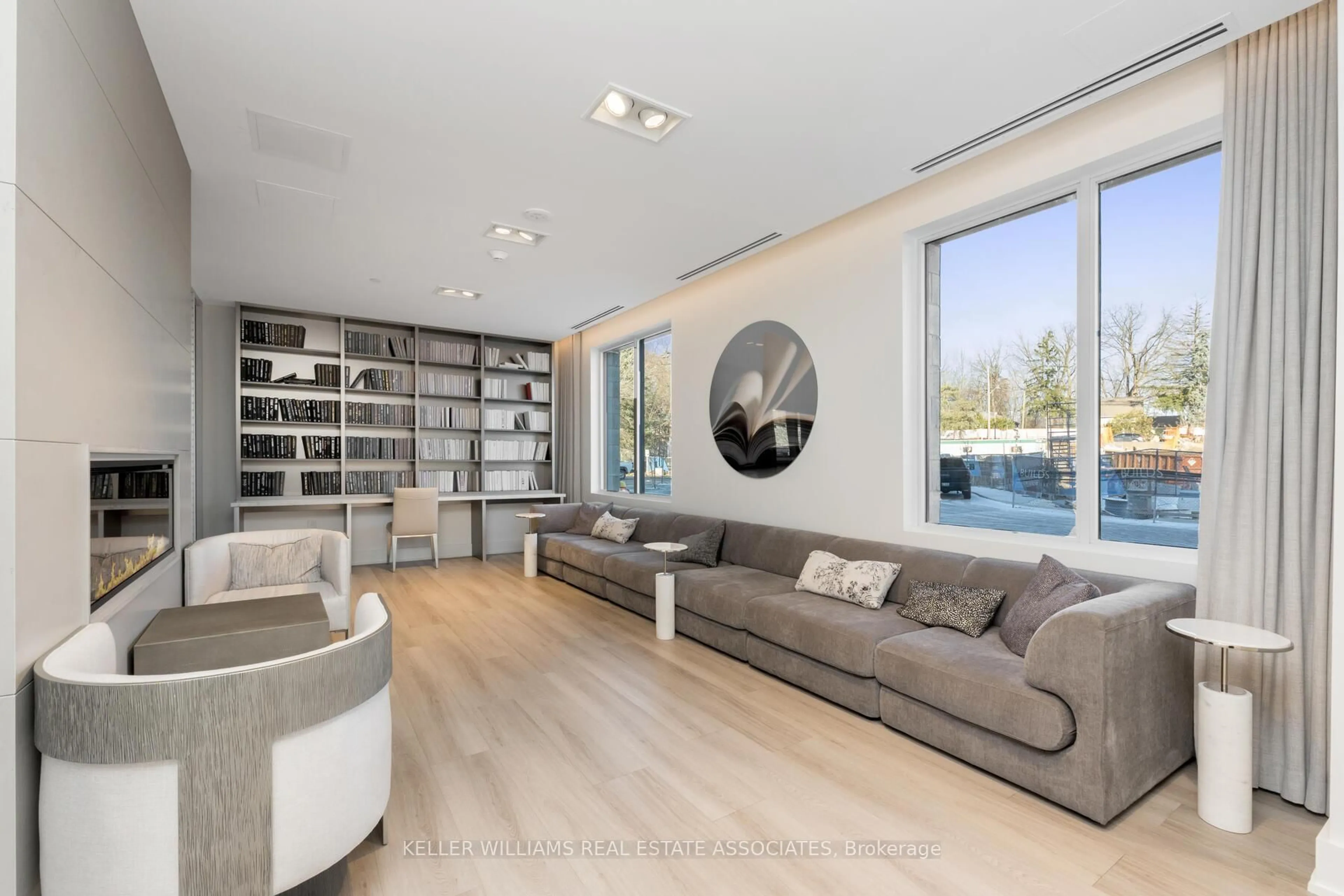 Living room with furniture, unknown for 42 Mill St #303, Halton Hills Ontario L7G 0P9