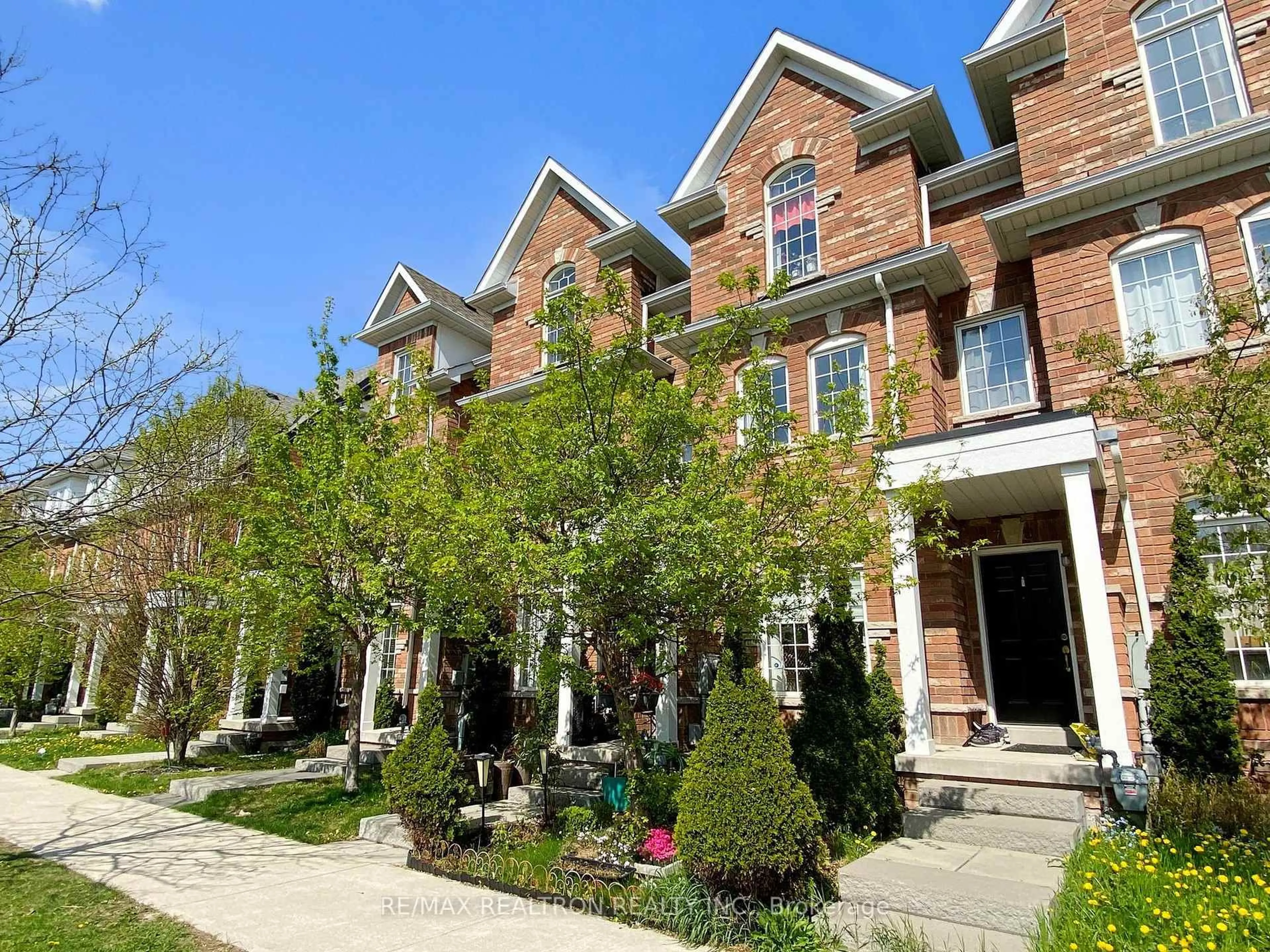 Home with brick exterior material, street for 81 Isaac Devins Blvd, Toronto Ontario M9M 0C9