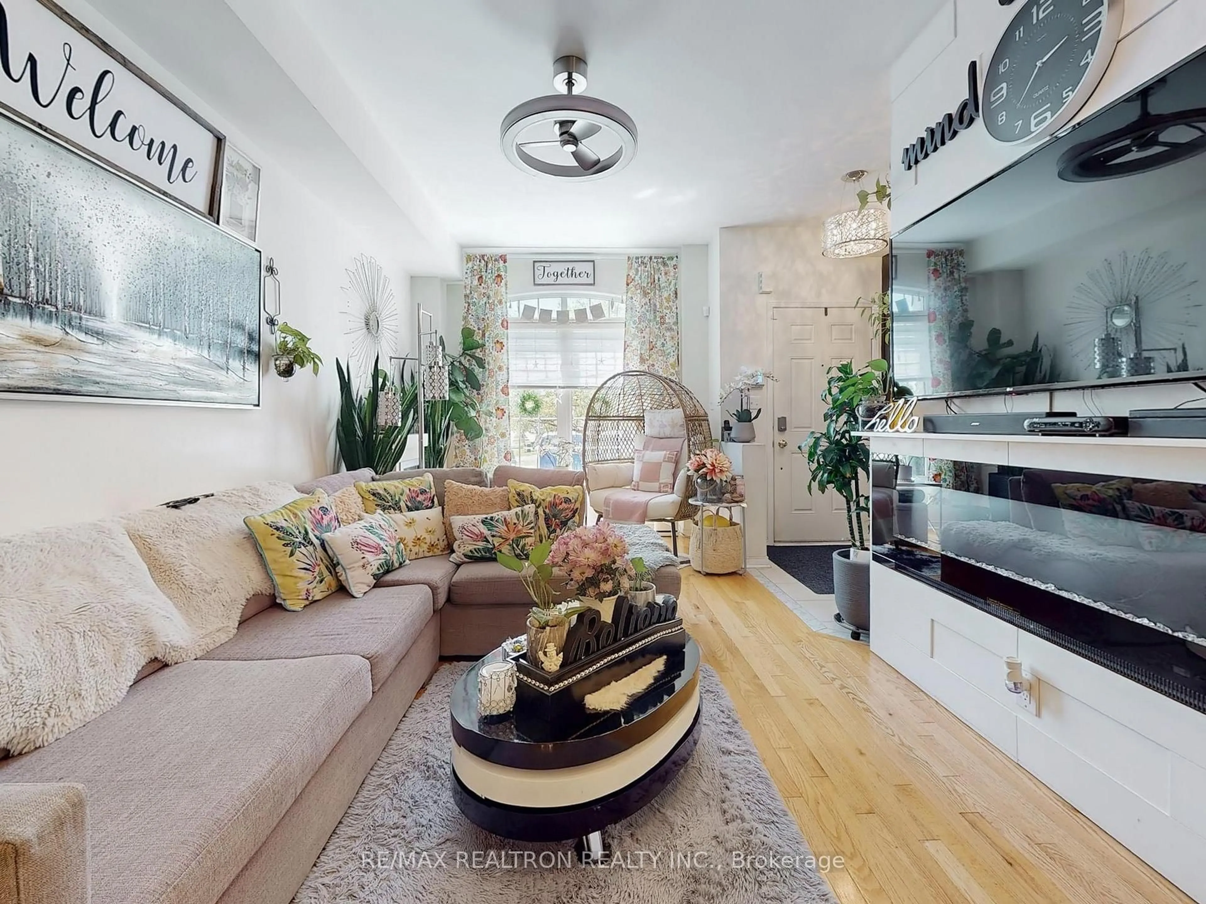 Living room with furniture, unknown for 81 Isaac Devins Blvd, Toronto Ontario M9M 0C9