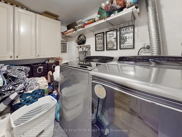 Additional property image - 81 Isaac Devins Blvd