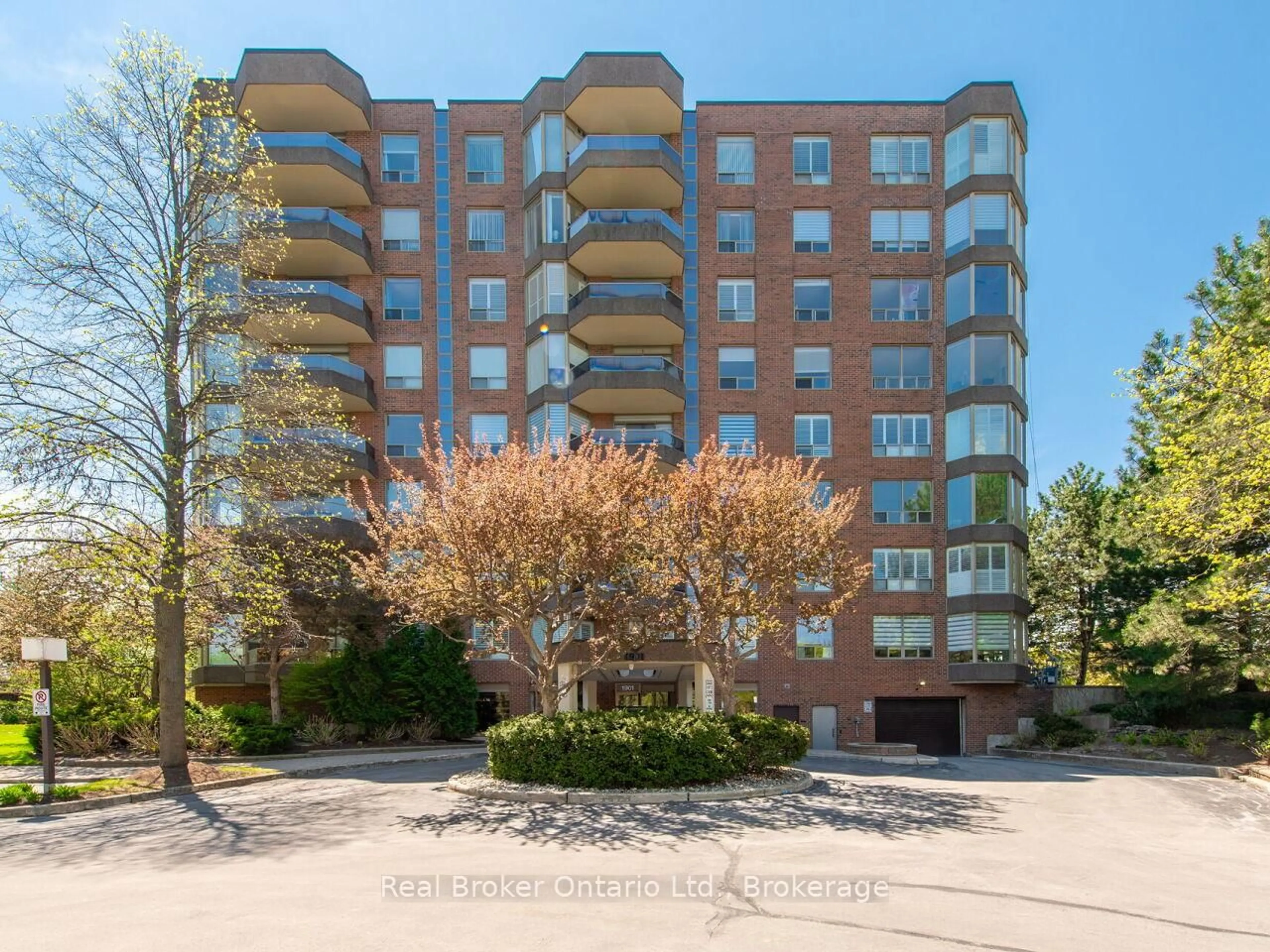 Unknown for 1901 Pilgrims Way #502, Oakville Ontario L6M 2W9