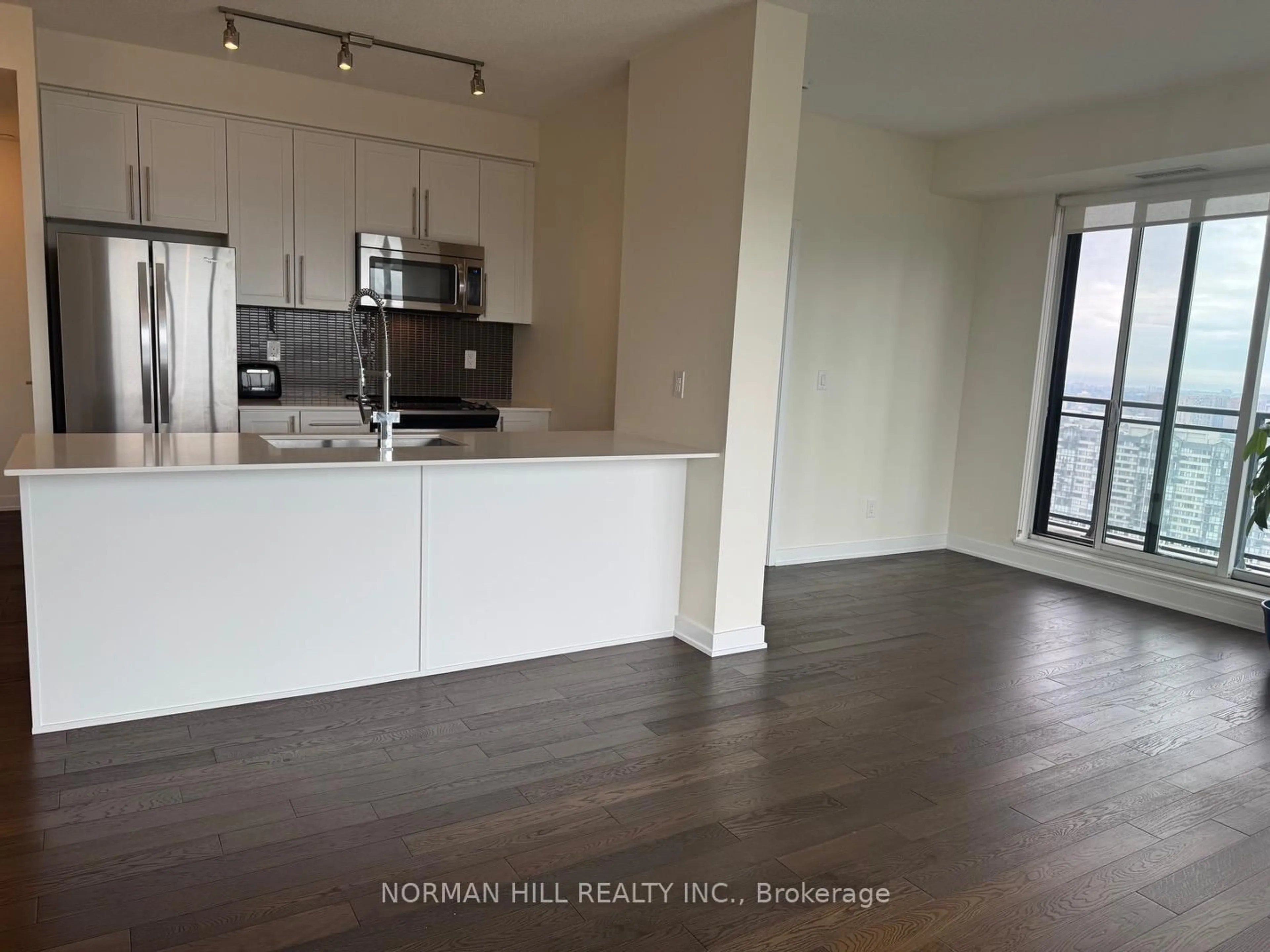 A pic of a room for 510 Curran Pl #2702, Mississauga Ontario L5B 0J8