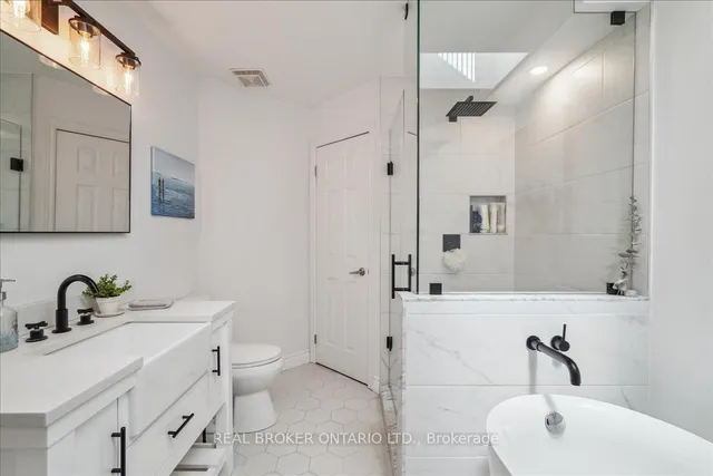 Additional property image - 114 Evans Ave Unit 7