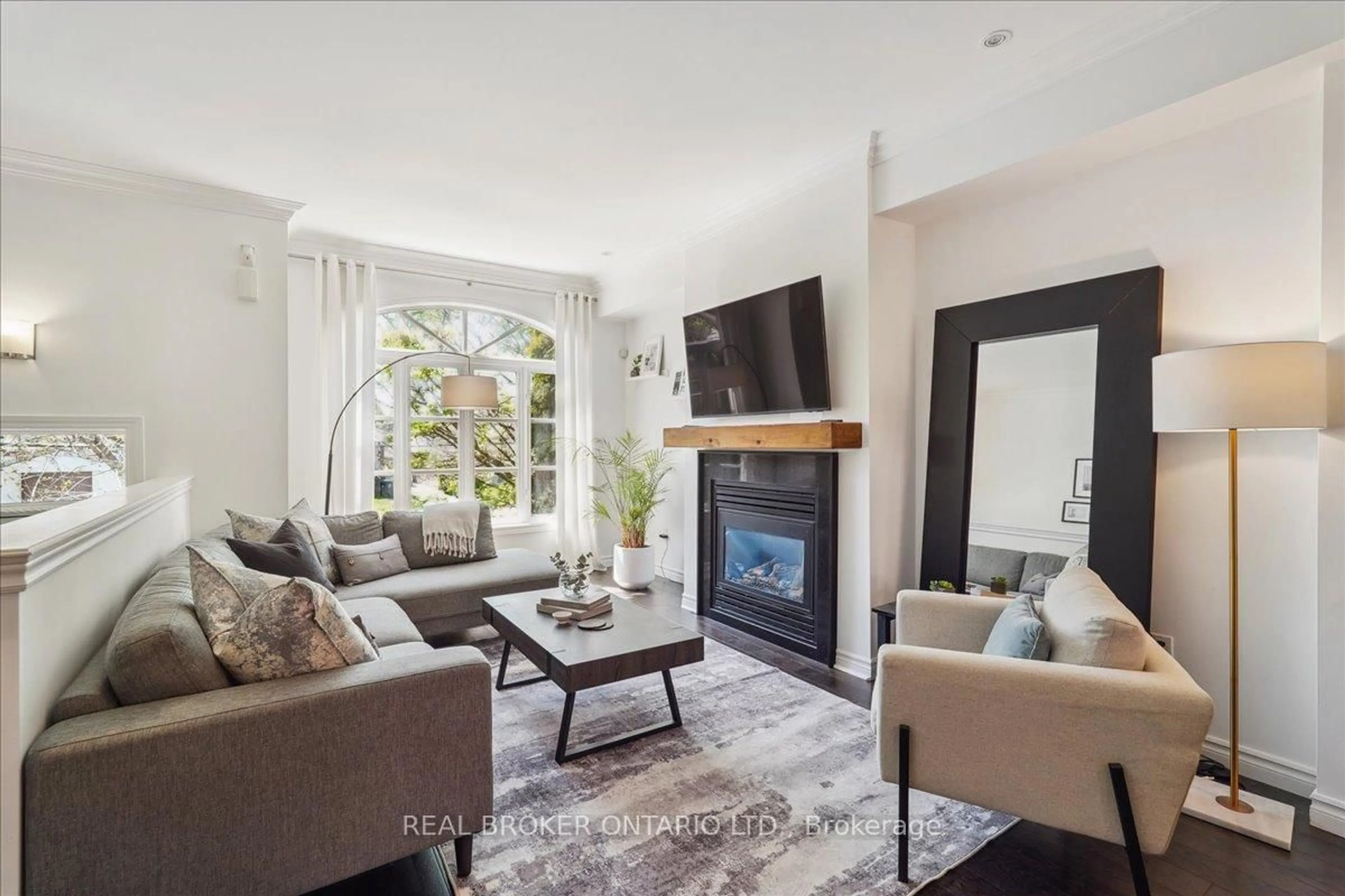 Living room with furniture, unknown for 114 Evans Ave #7, Toronto Ontario M8Z 6C5