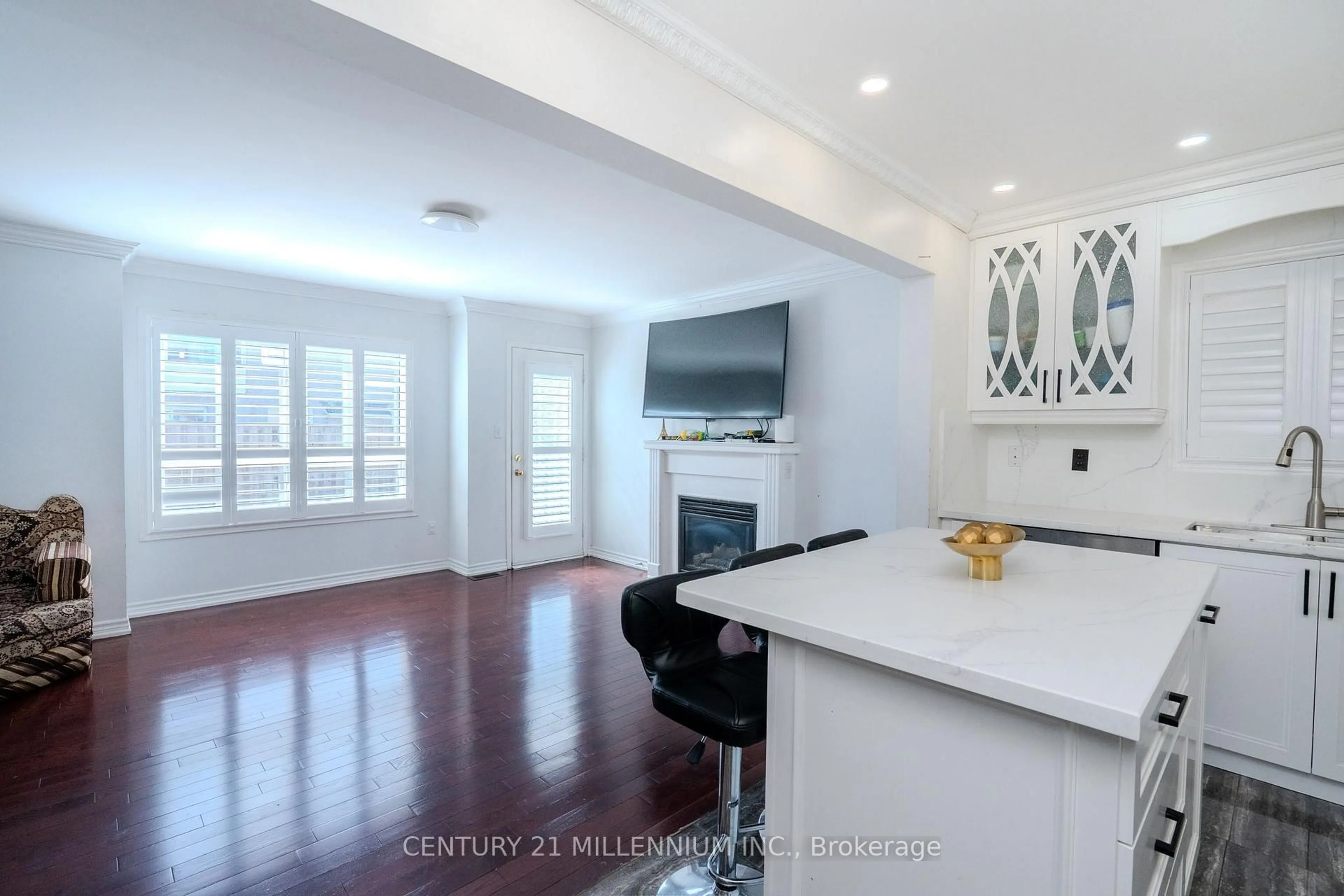 Open concept kitchen, unknown for 68 Luella Cres, Brampton Ontario L7A 3H4