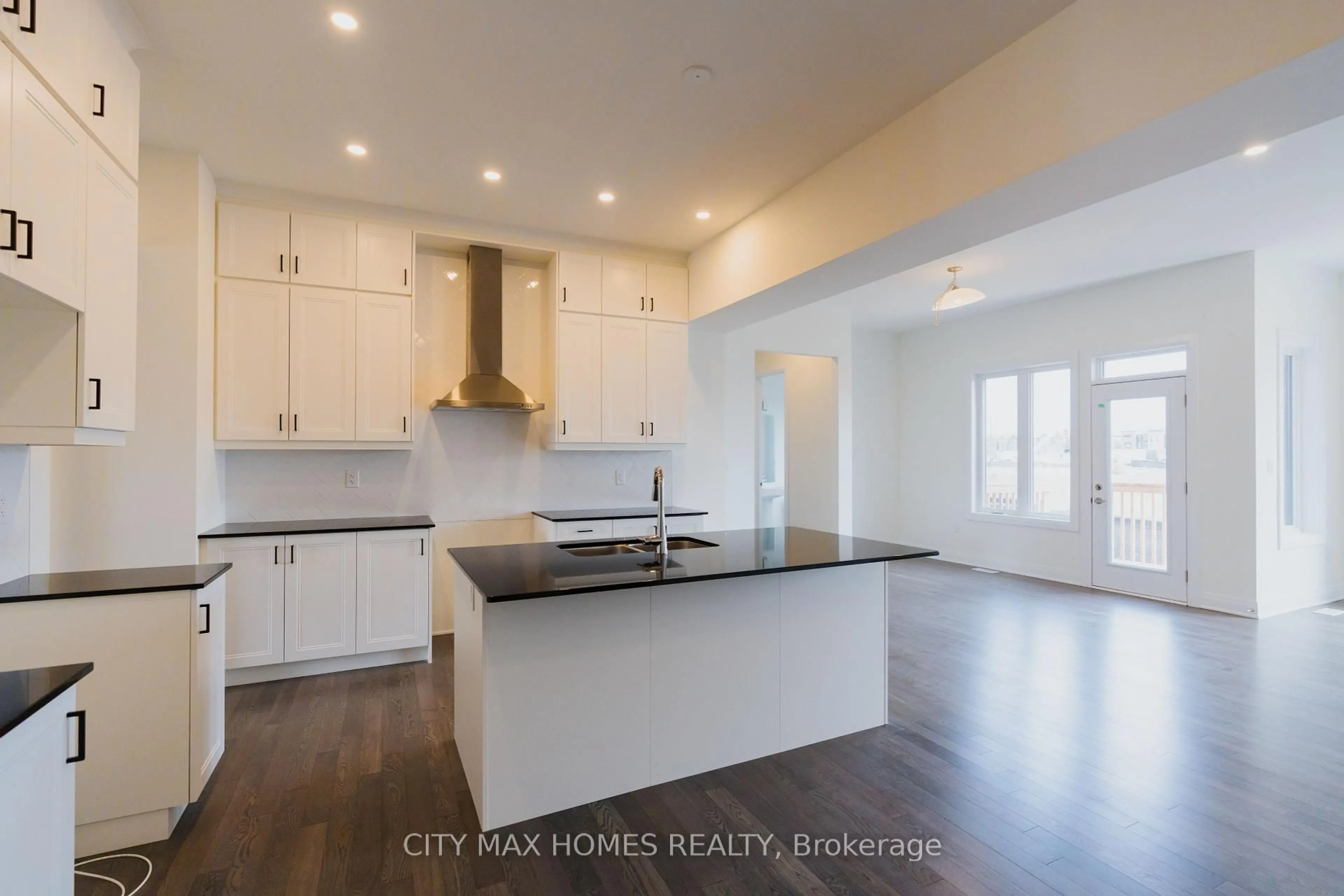 Open concept kitchen, unknown for 3240 Mariner Passage, Oakville Ontario L6M 4K1