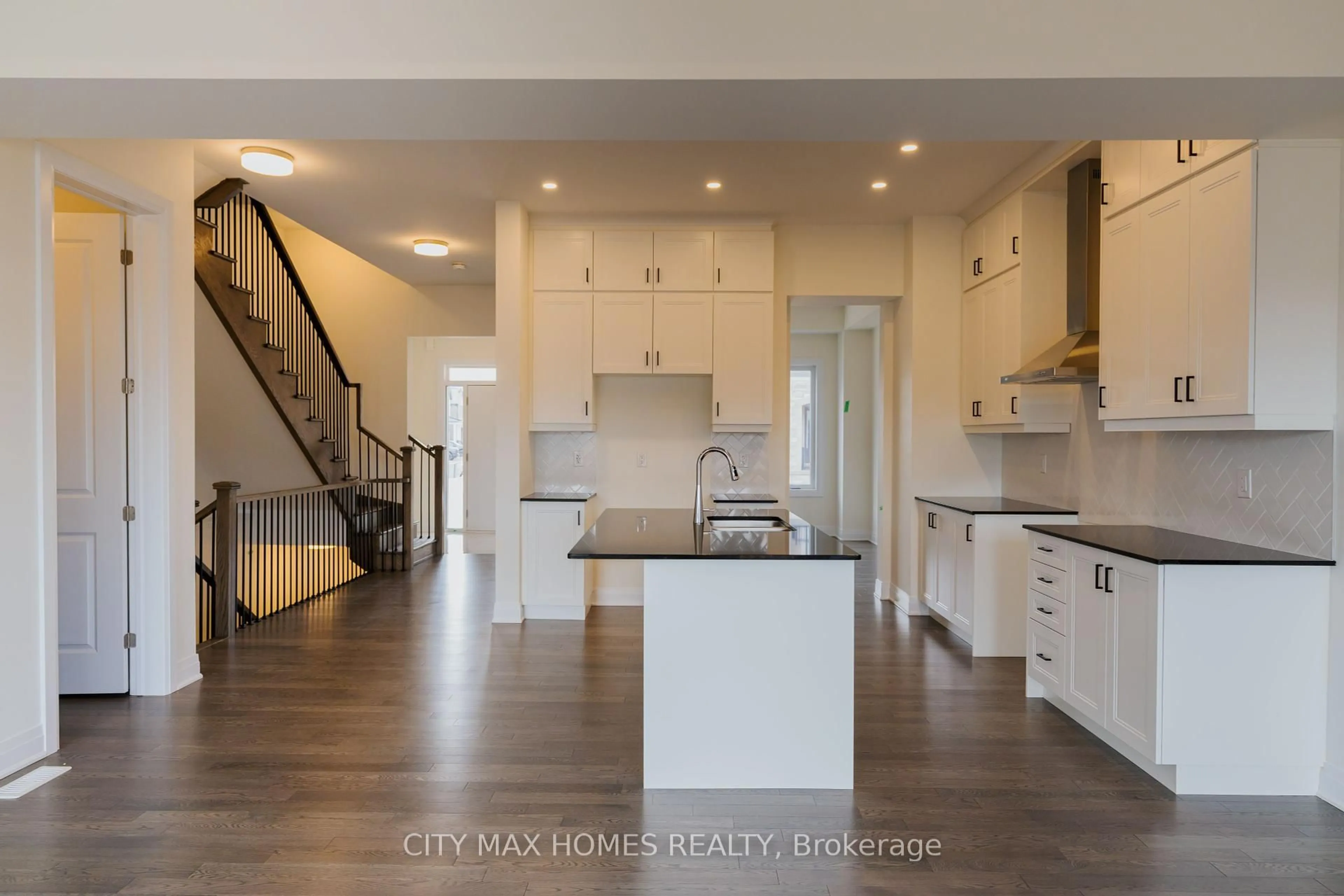 Open concept kitchen, ceramic/tile floor for 3240 Mariner Passage, Oakville Ontario L6M 4K1