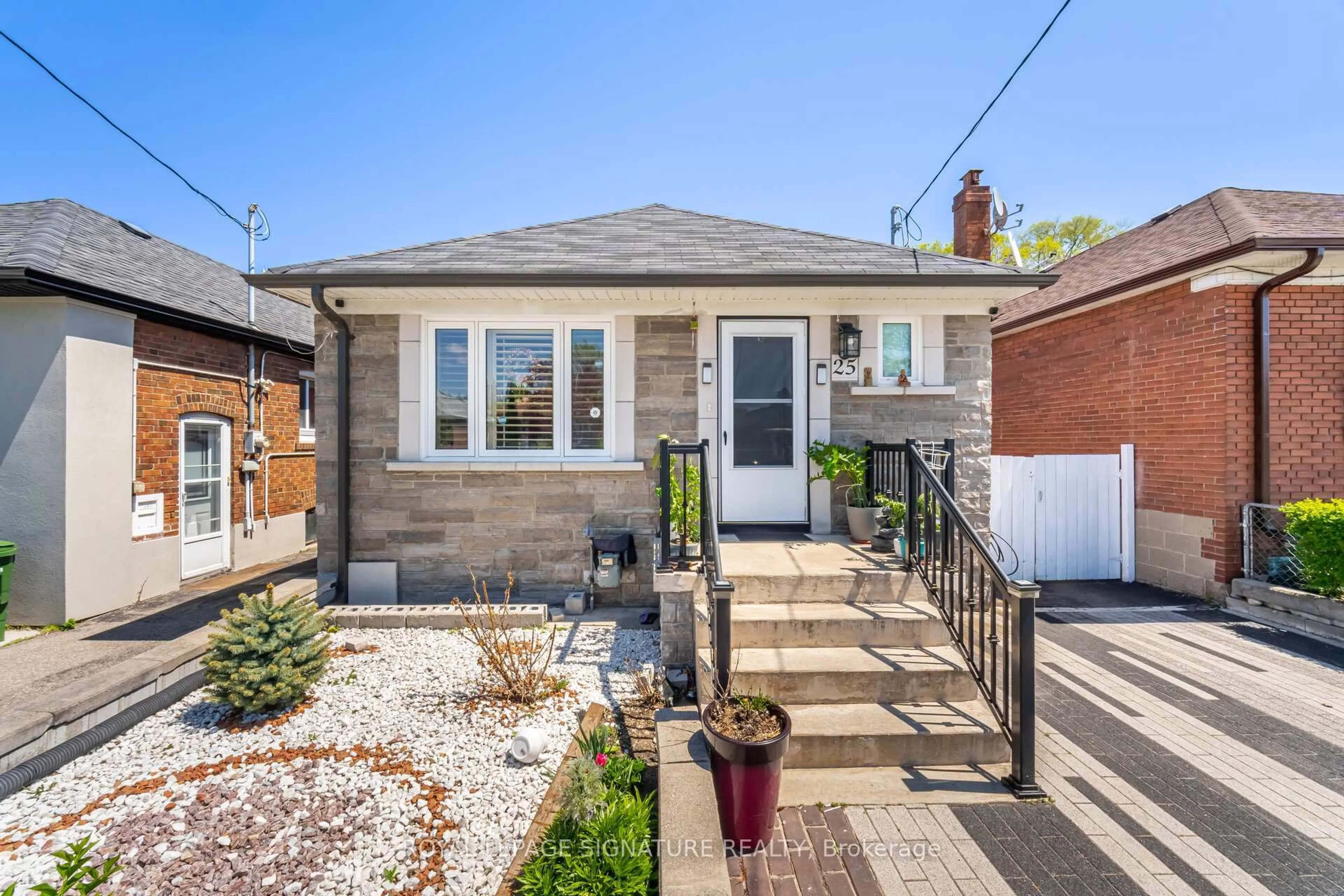 Home with brick exterior material, street for 25 Handel St, Toronto Ontario M6N 4G2
