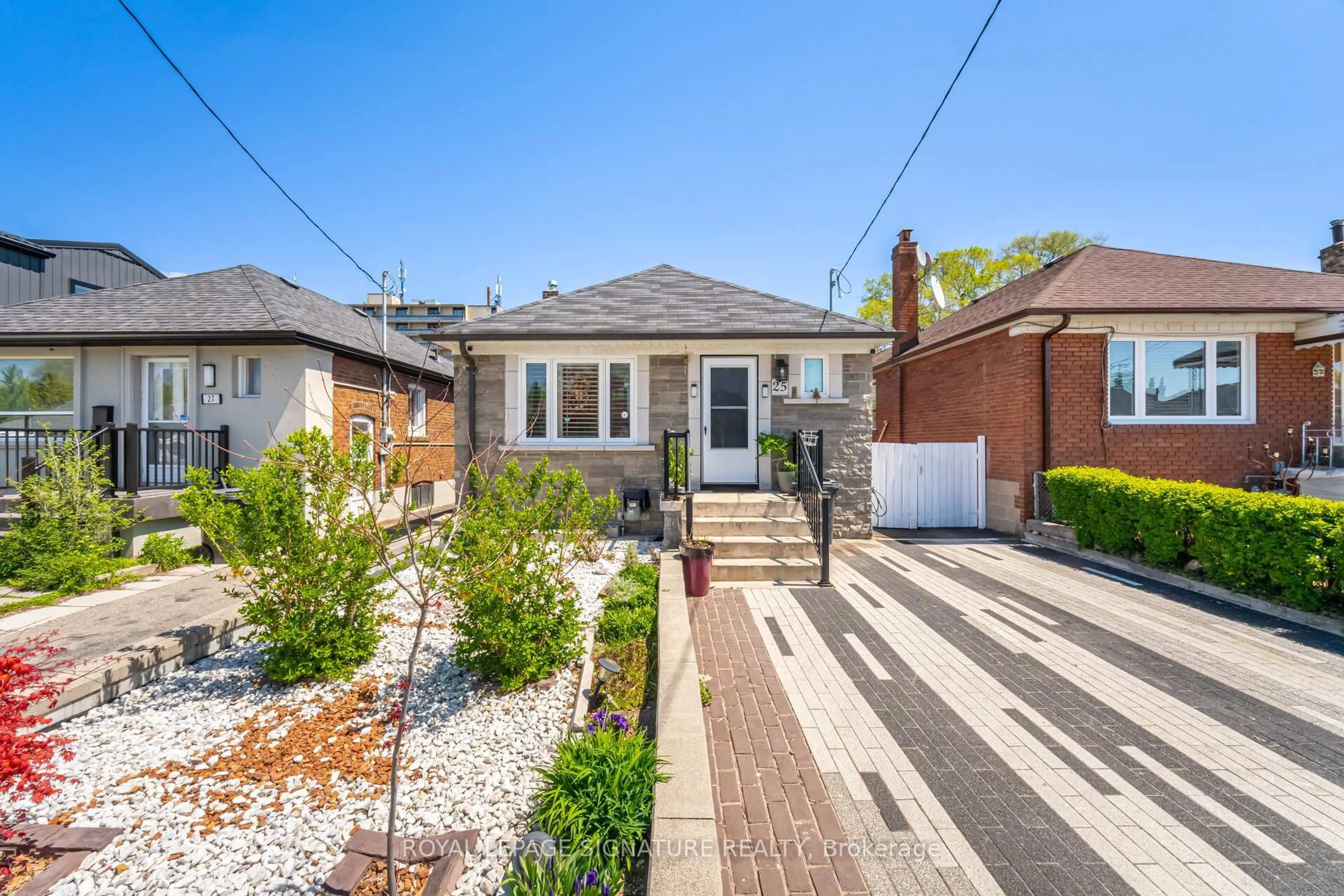 Home with brick exterior material, street for 25 Handel St, Toronto Ontario M6N 4G2