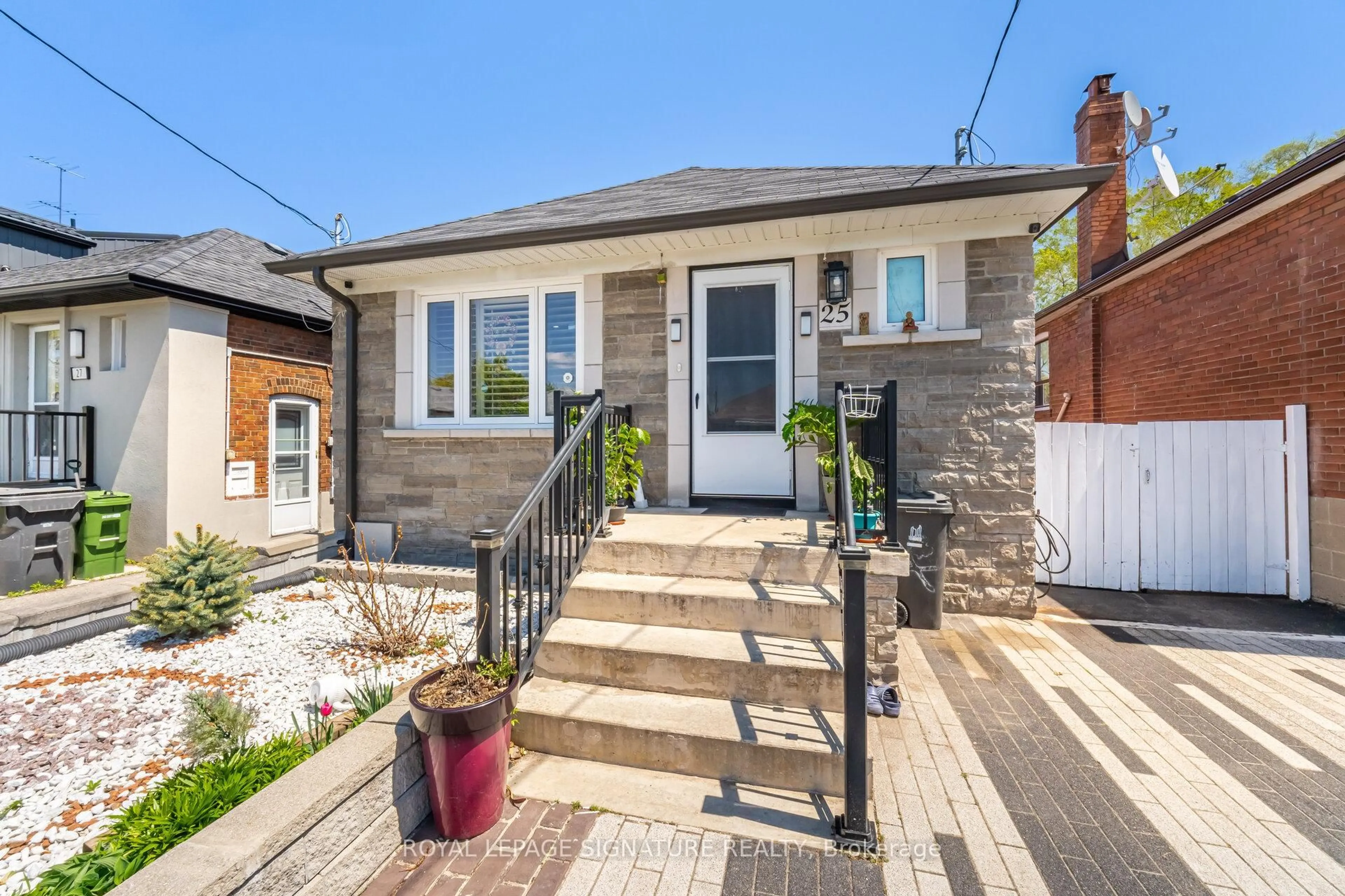 Home with brick exterior material, street for 25 Handel St, Toronto Ontario M6N 4G2