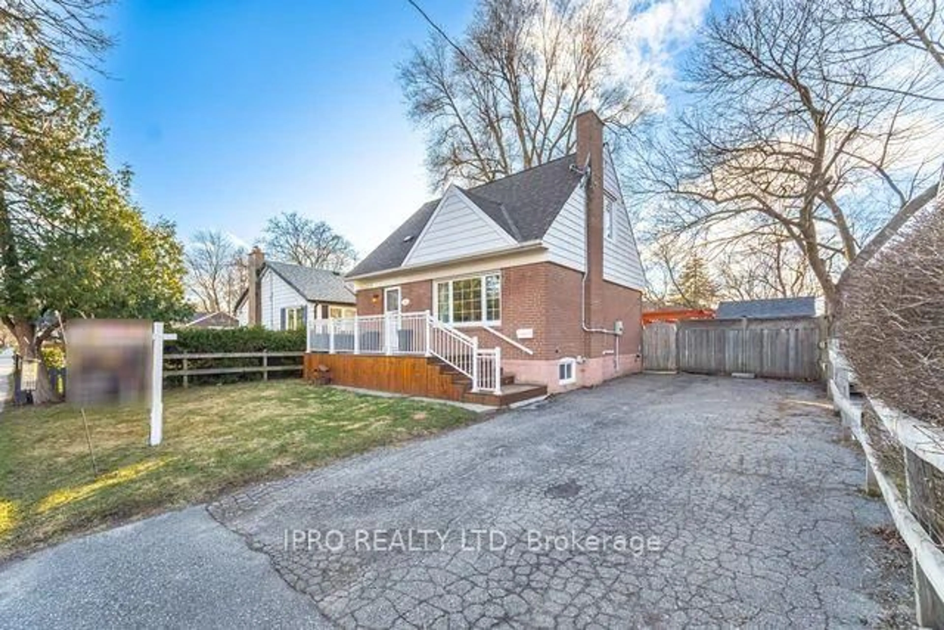 Home with brick exterior material, street for 62 McCaul St, Brampton Ontario L6V 1J3