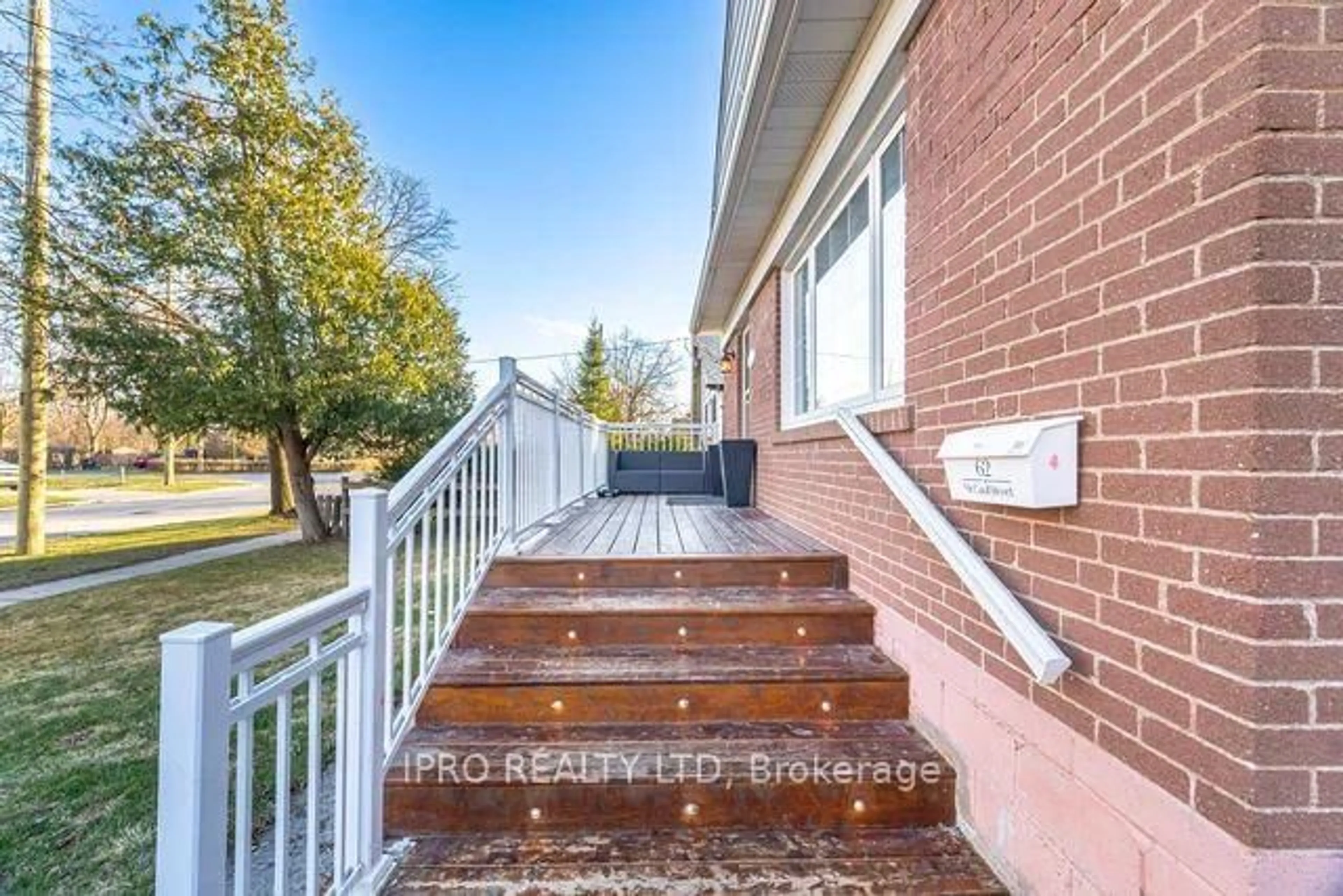 Unknown for 62 McCaul St, Brampton Ontario L6V 1J3