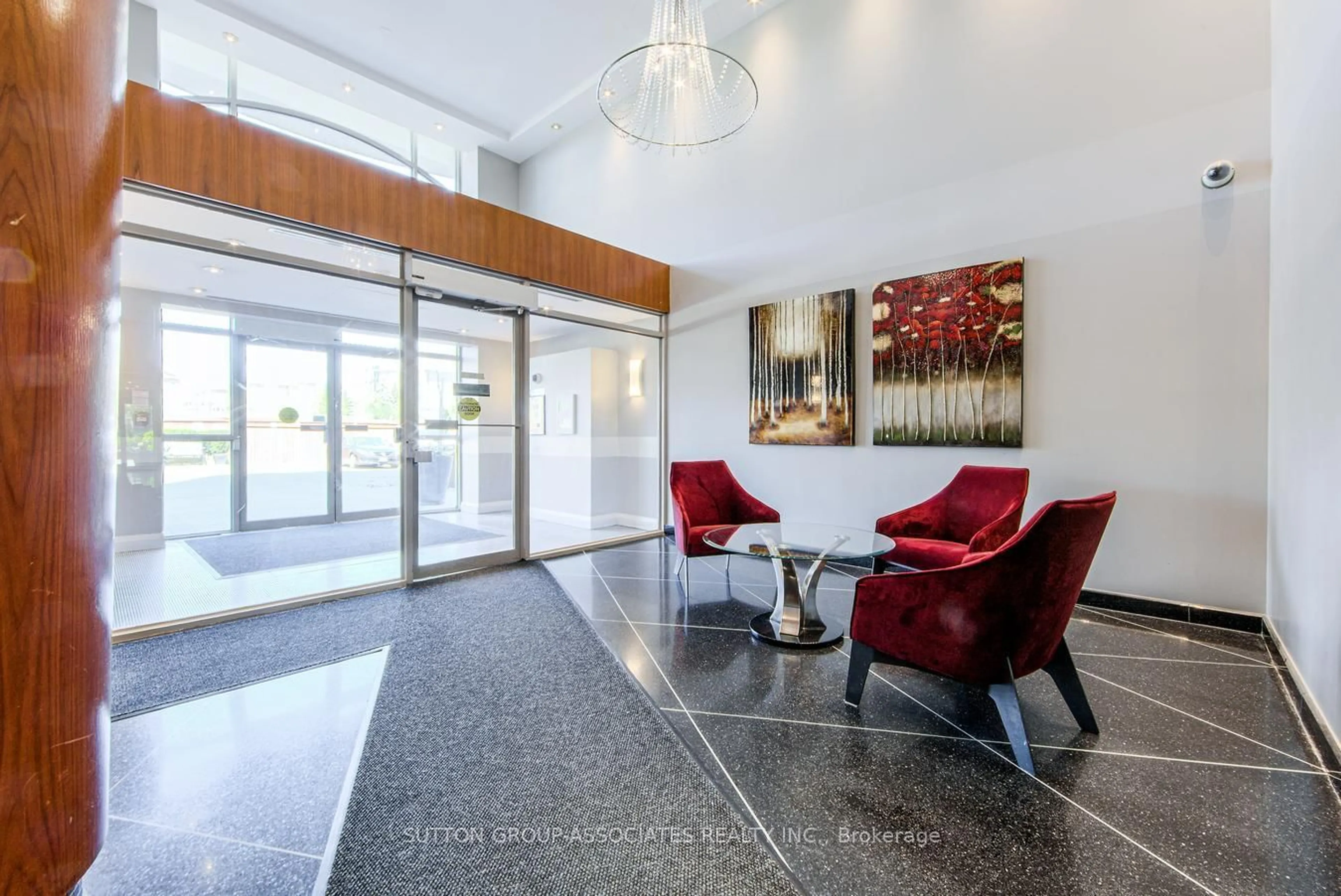 Lobby for 200 Manitoba St #536, Toronto Ontario M8Y 3Y9