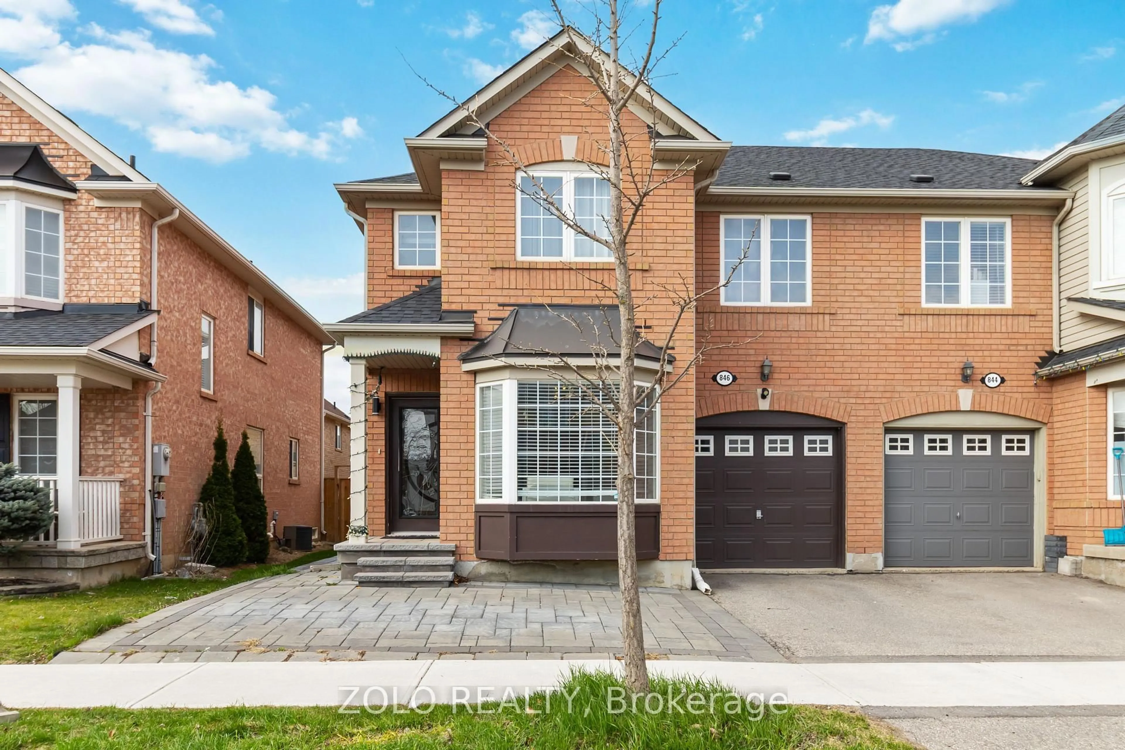 Home with brick exterior material, street for 846 Luxton Dr, Milton Ontario L9T 6Y3