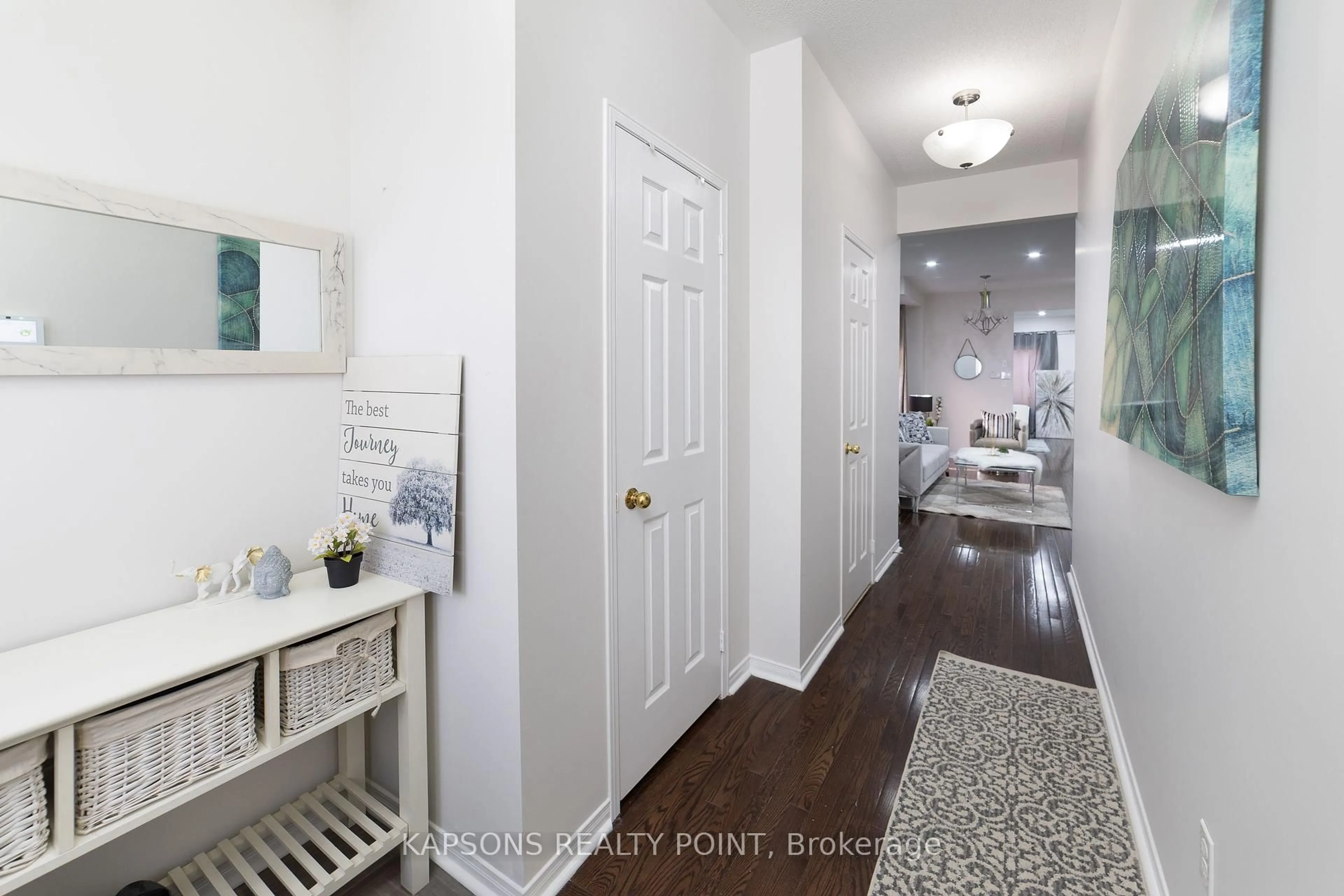 Indoor entryway for 78 Gulfbrook Circ, Brampton Ontario L6Z 0B6