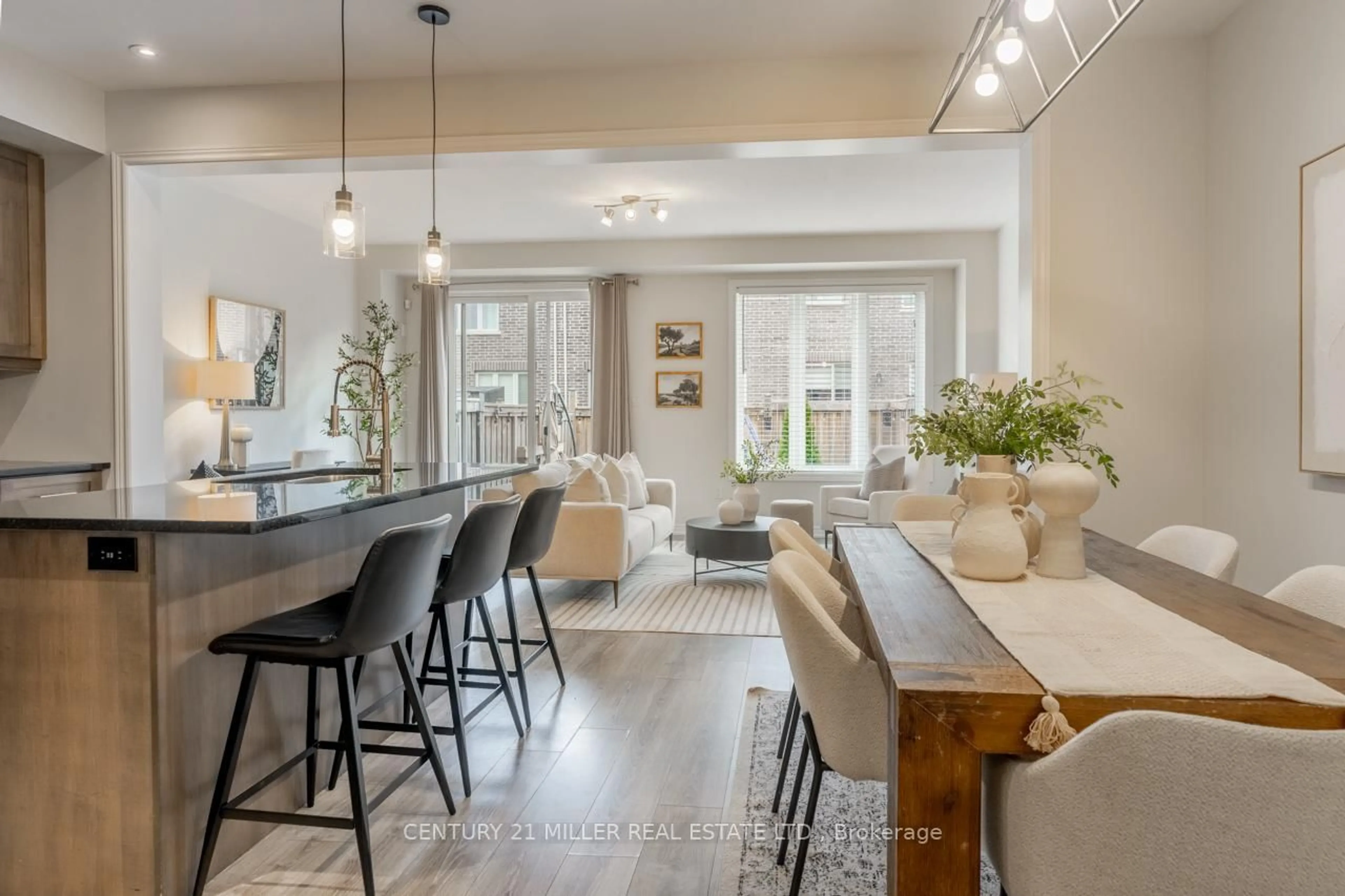 Open concept kitchen, unknown for 27 Heaven Cres, Milton Ontario L9E 1C1