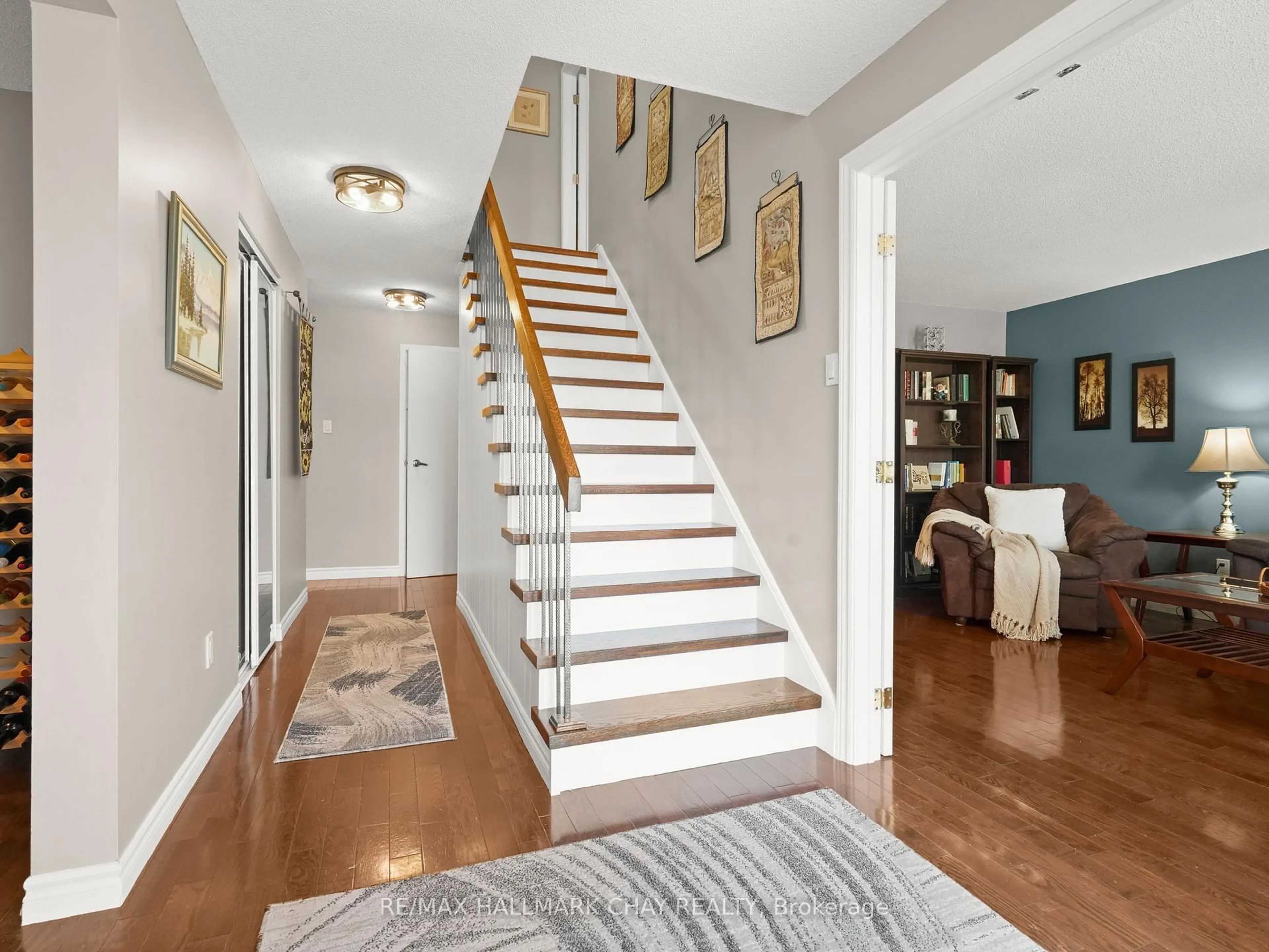 Unknown for 24 Mansion St, Brampton Ontario L6S 3E2