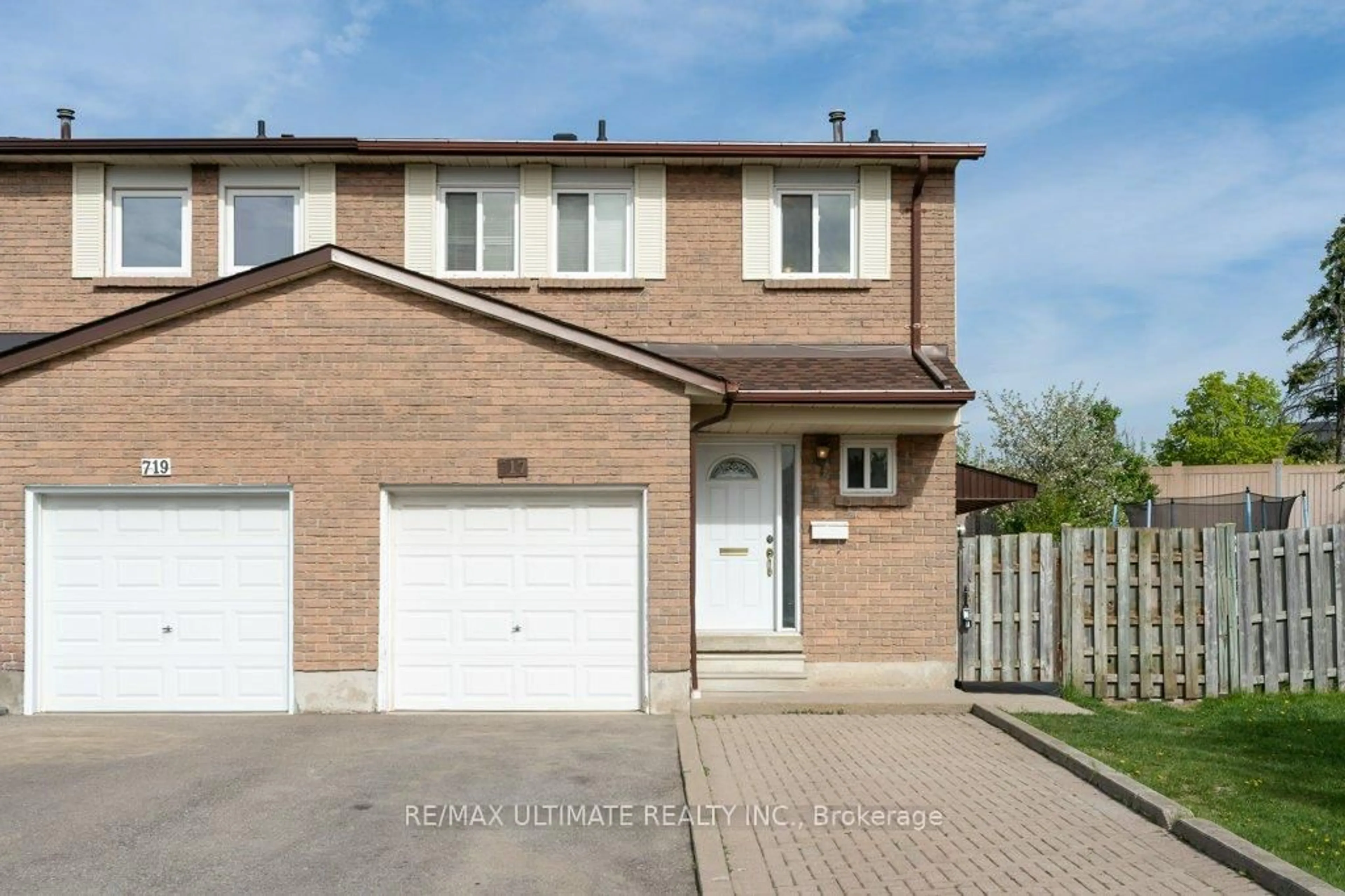 Home with brick exterior material, street for 717 Carrying Pl, Mississauga Ontario L5C 3W6