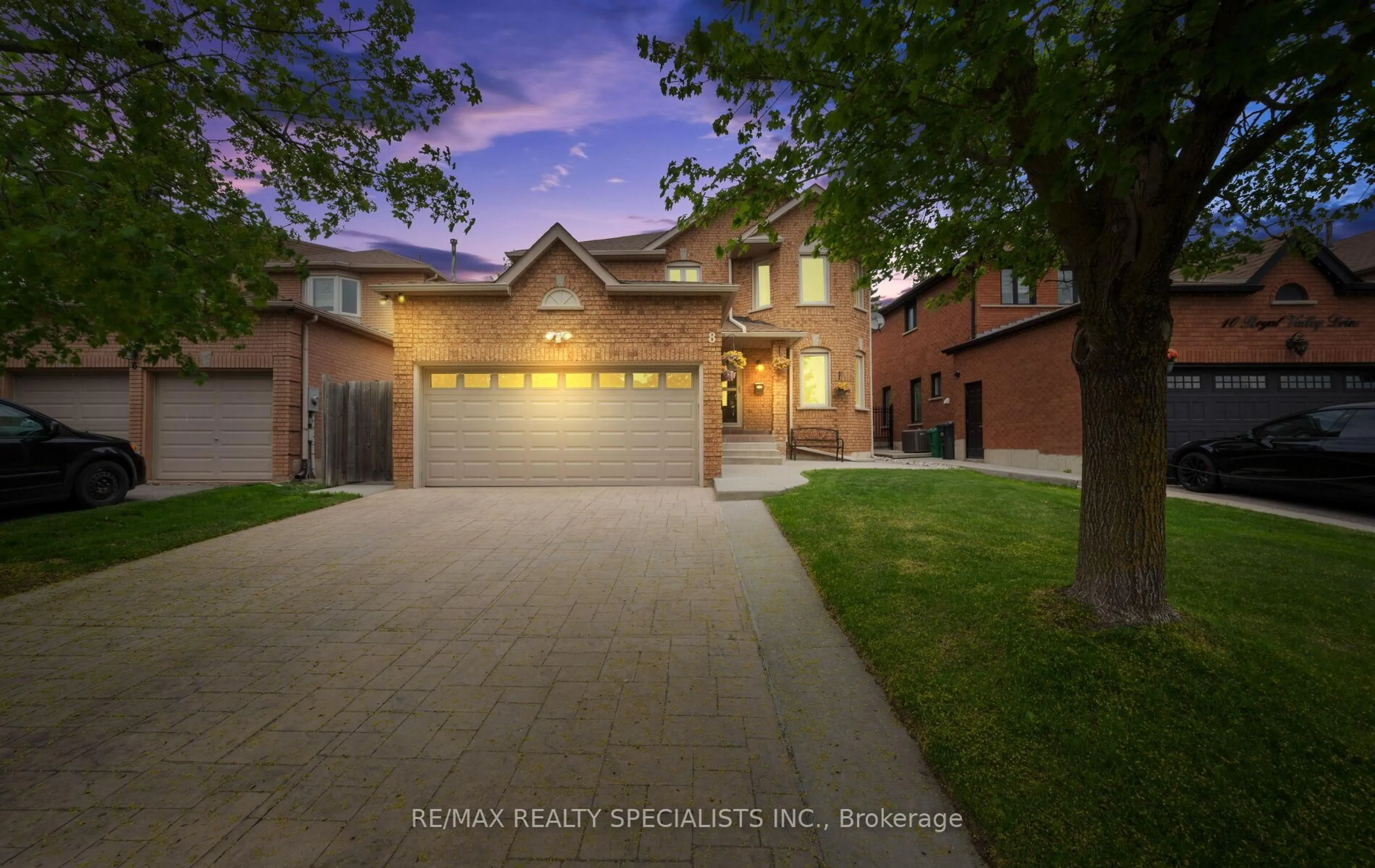 Home with brick exterior material, street for 8 Royal Valley Dr, Caledon Ontario L7C 1B4