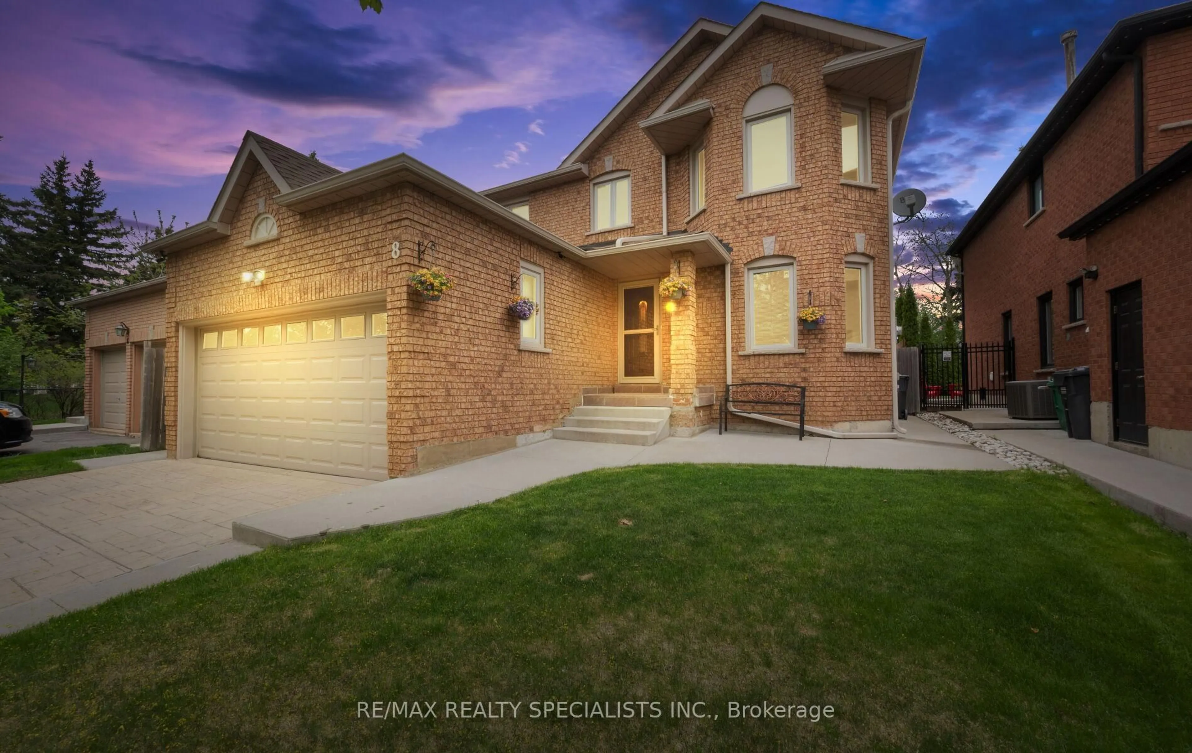 Home with brick exterior material, street for 8 Royal Valley Dr, Caledon Ontario L7C 1B4