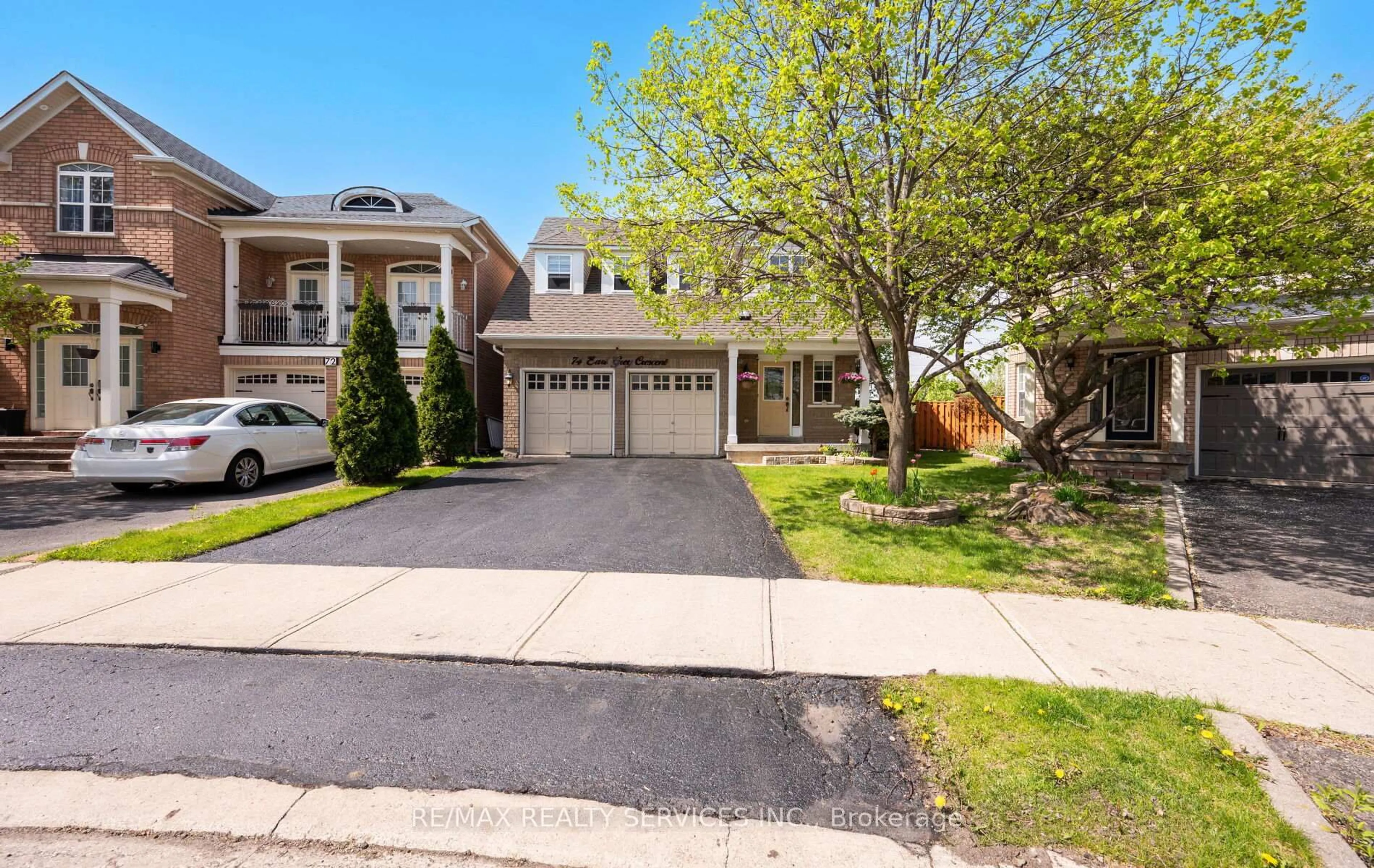 Unknown for 74 Earl Grey Cres, Brampton Ontario L7A 2L2