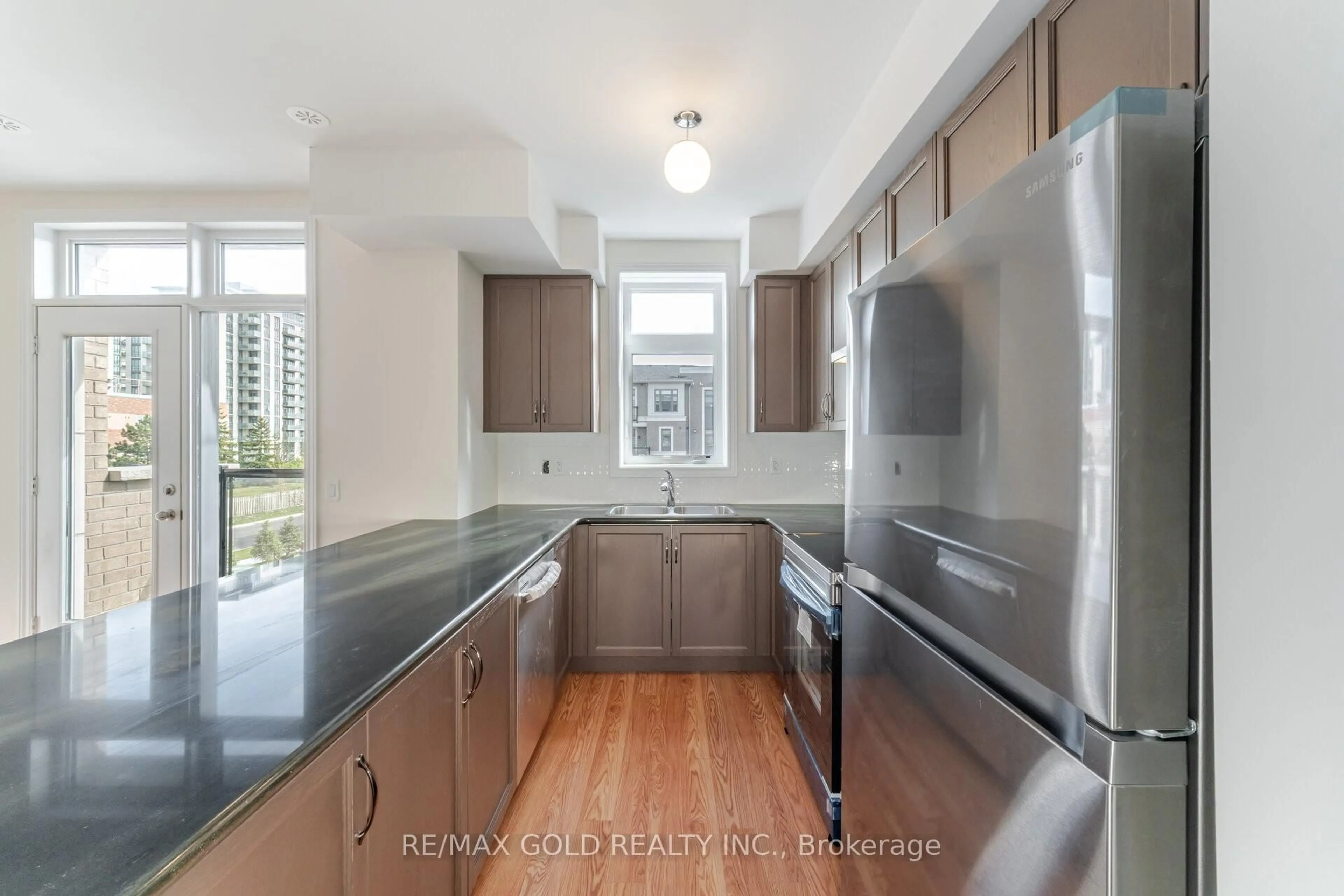 Standard kitchen, unknown for 10 Halliford Pl #313, Brampton Ontario L6P 0N5