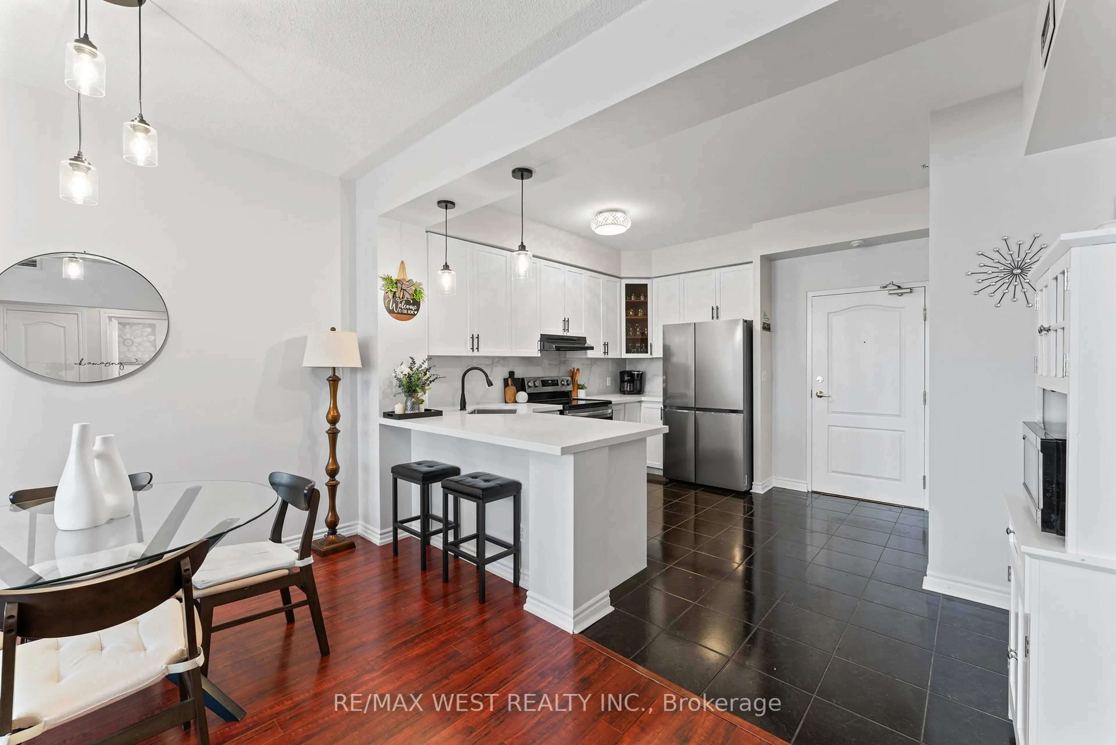 Open concept kitchen, unknown for 3531 Lake Shore Blvd #104, Toronto Ontario M8W 1P4