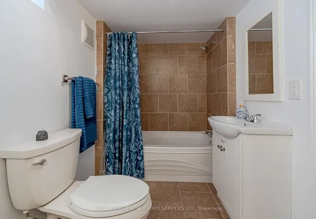 Additional property image - 1128 Roselawn Ave