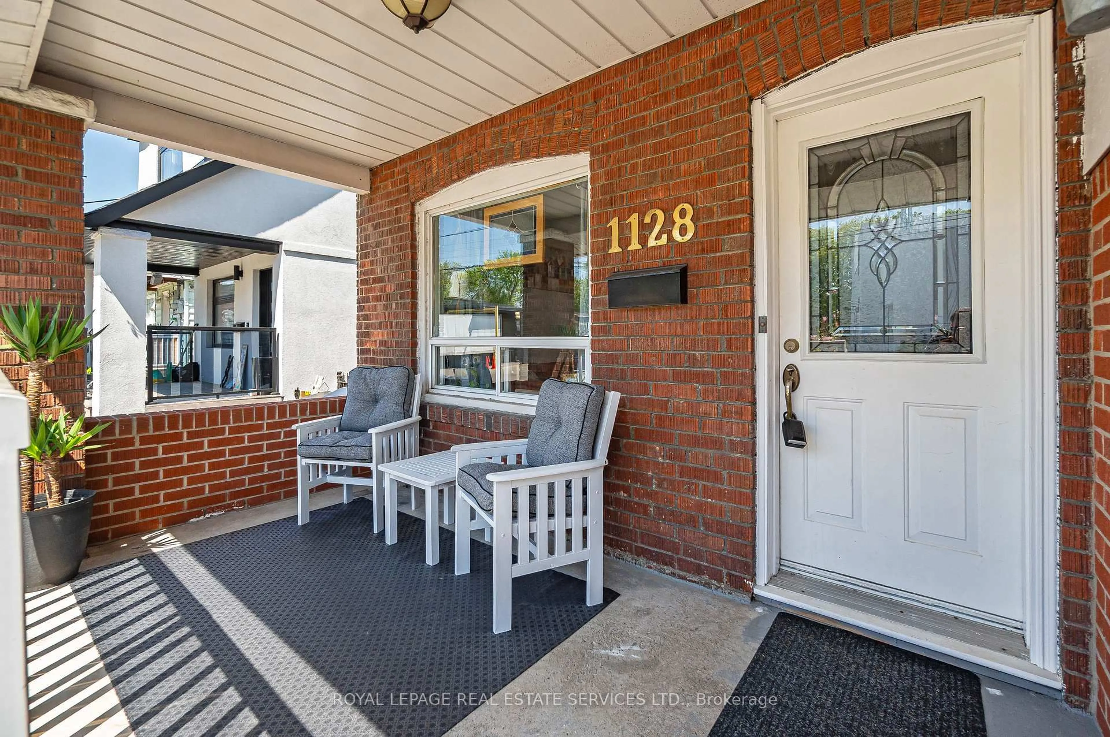 Unknown for 1128 Roselawn Ave, Toronto Ontario M6B 1C4