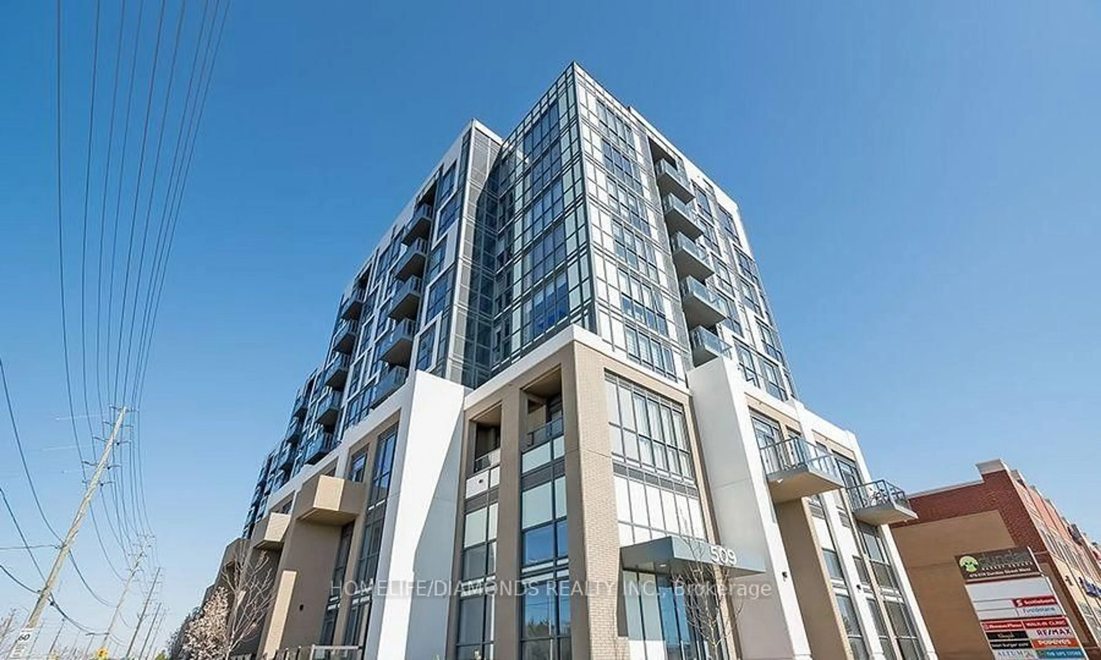 Indoor foyer for 509 DUNDAS St ## 415, Oakville Ontario L6M 4M2