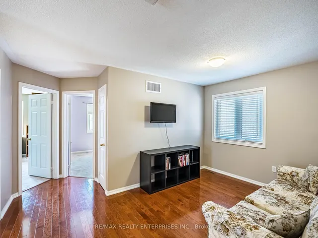 Additional property image - 256 Sherwood Rd