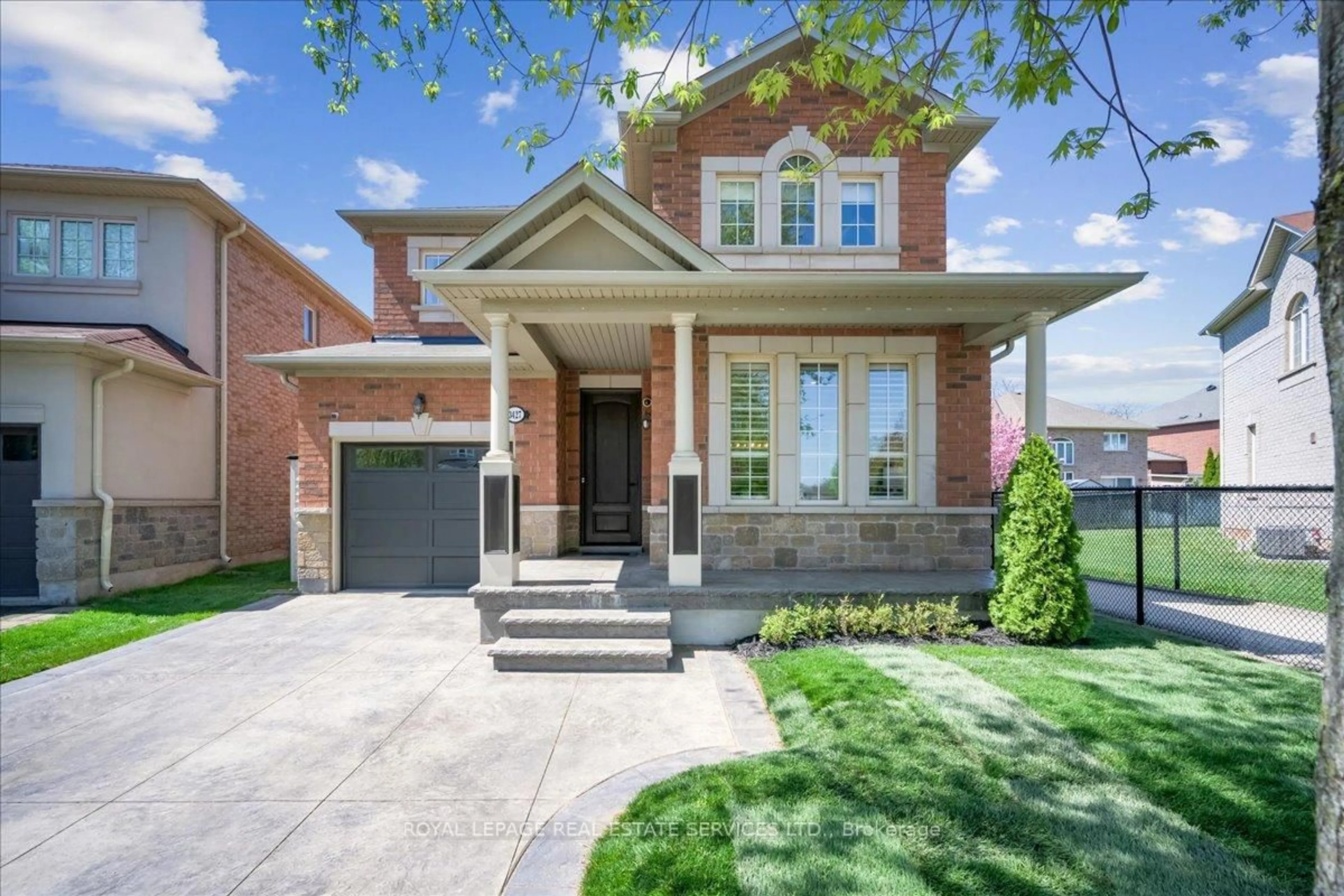 Home with brick exterior material, street for 3427 Whilabout Terr, Oakville Ontario L6L 0A7