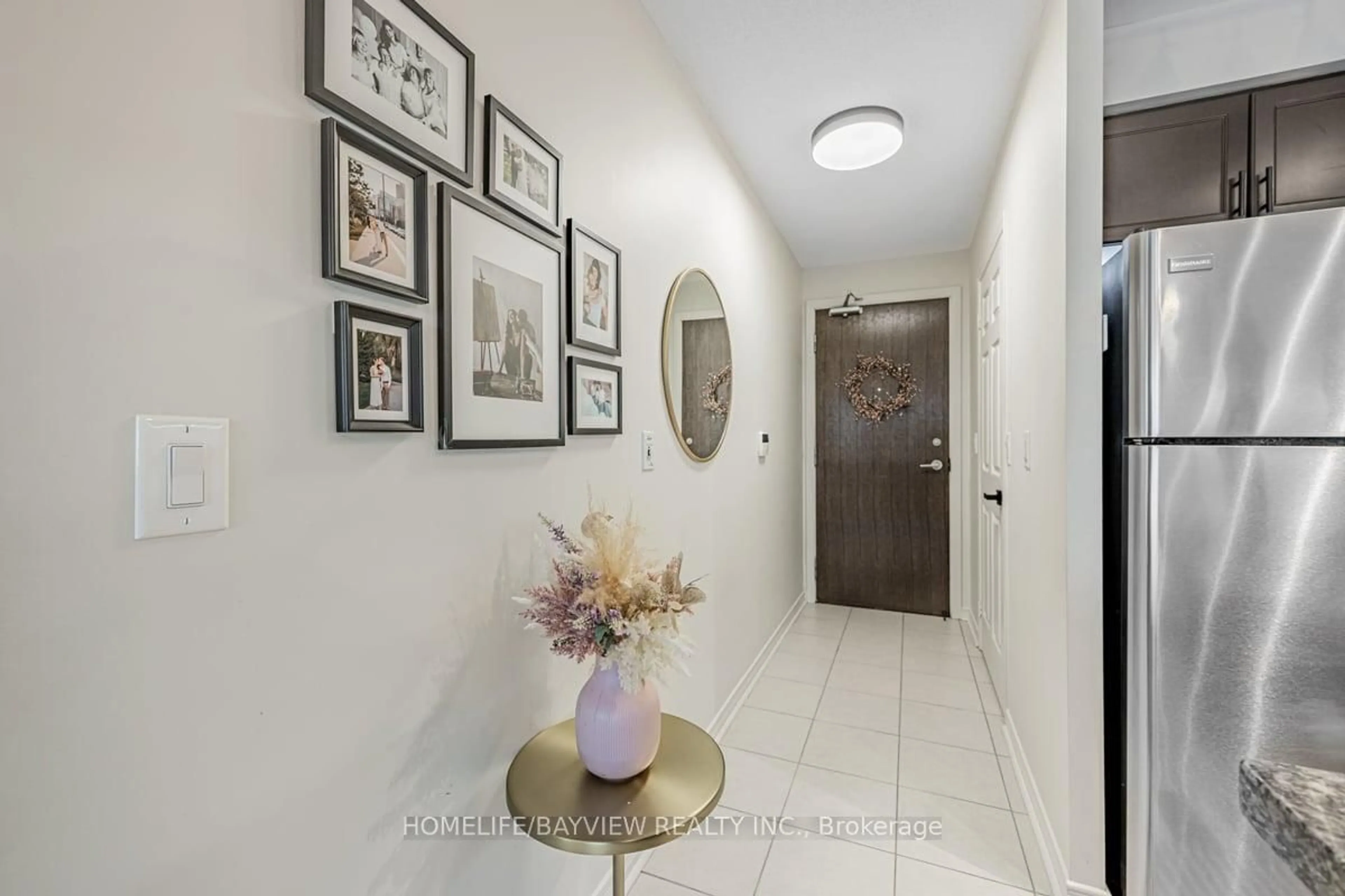 Indoor entryway for 3 Michael Power Pl #2305, Toronto Ontario M9A 0A2