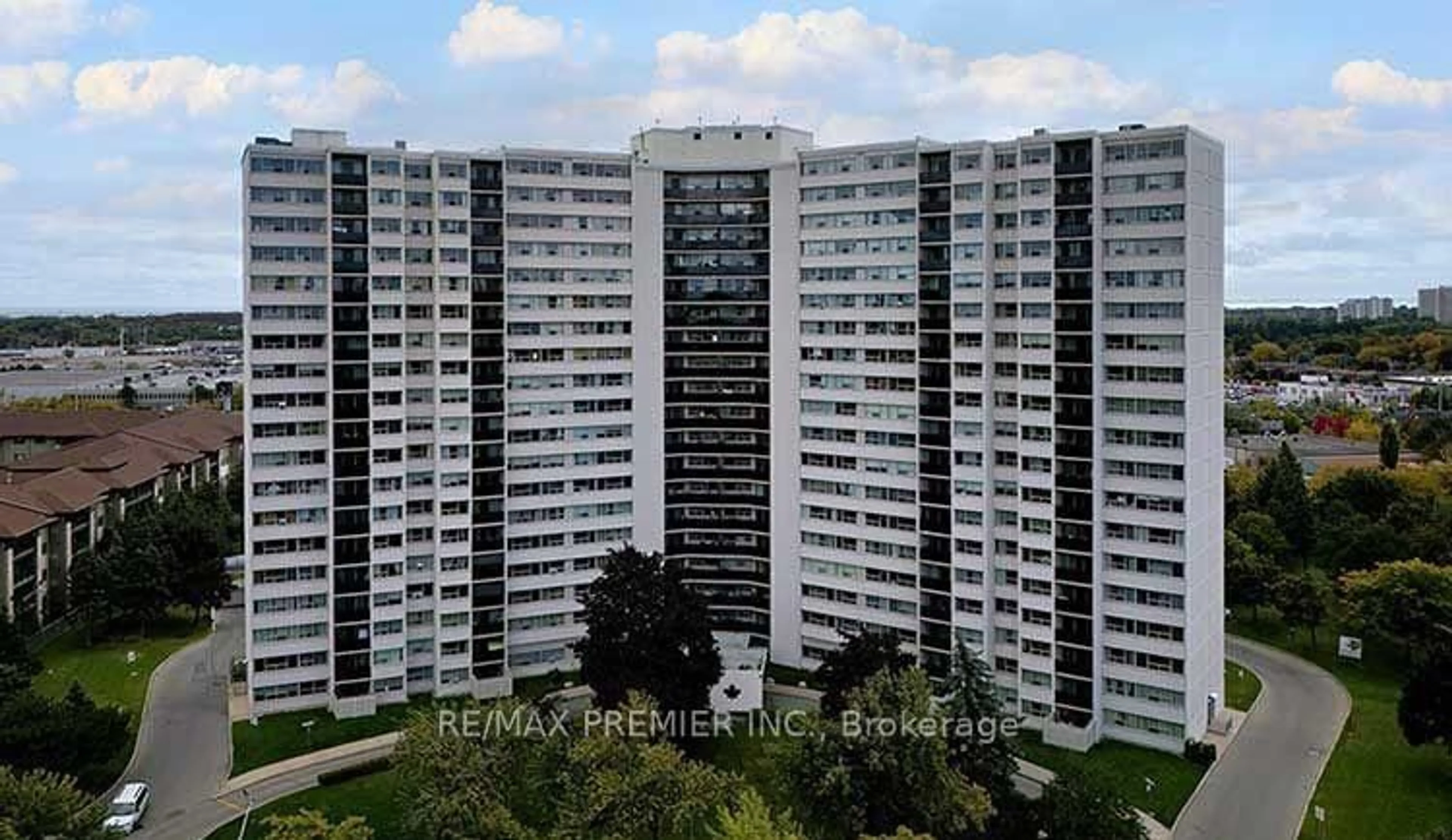 Unknown for 530 Lolita Gdns #808, Mississauga Ontario L5A 3T2