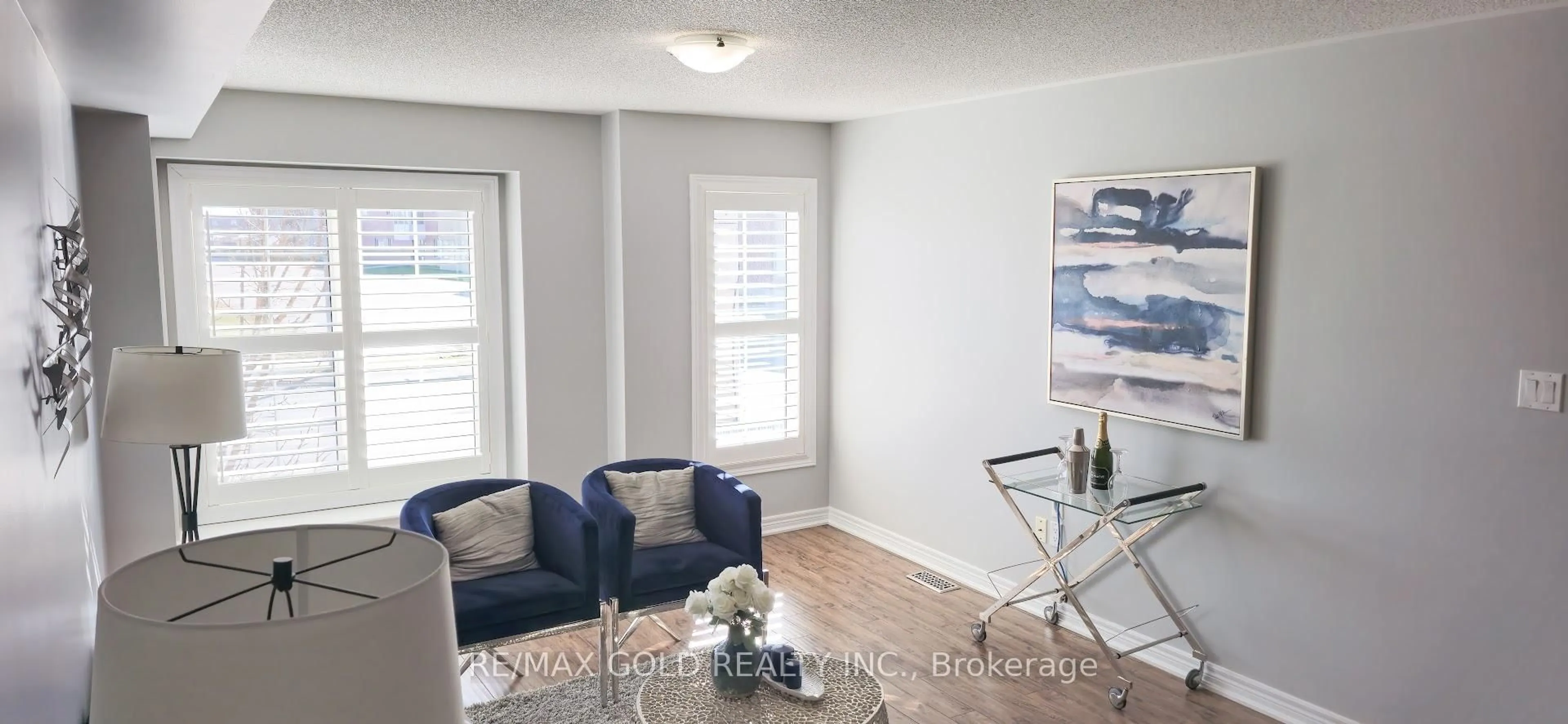 Living room with furniture, unknown for 8 Tilden Rd, Brampton Ontario L6R 0W5