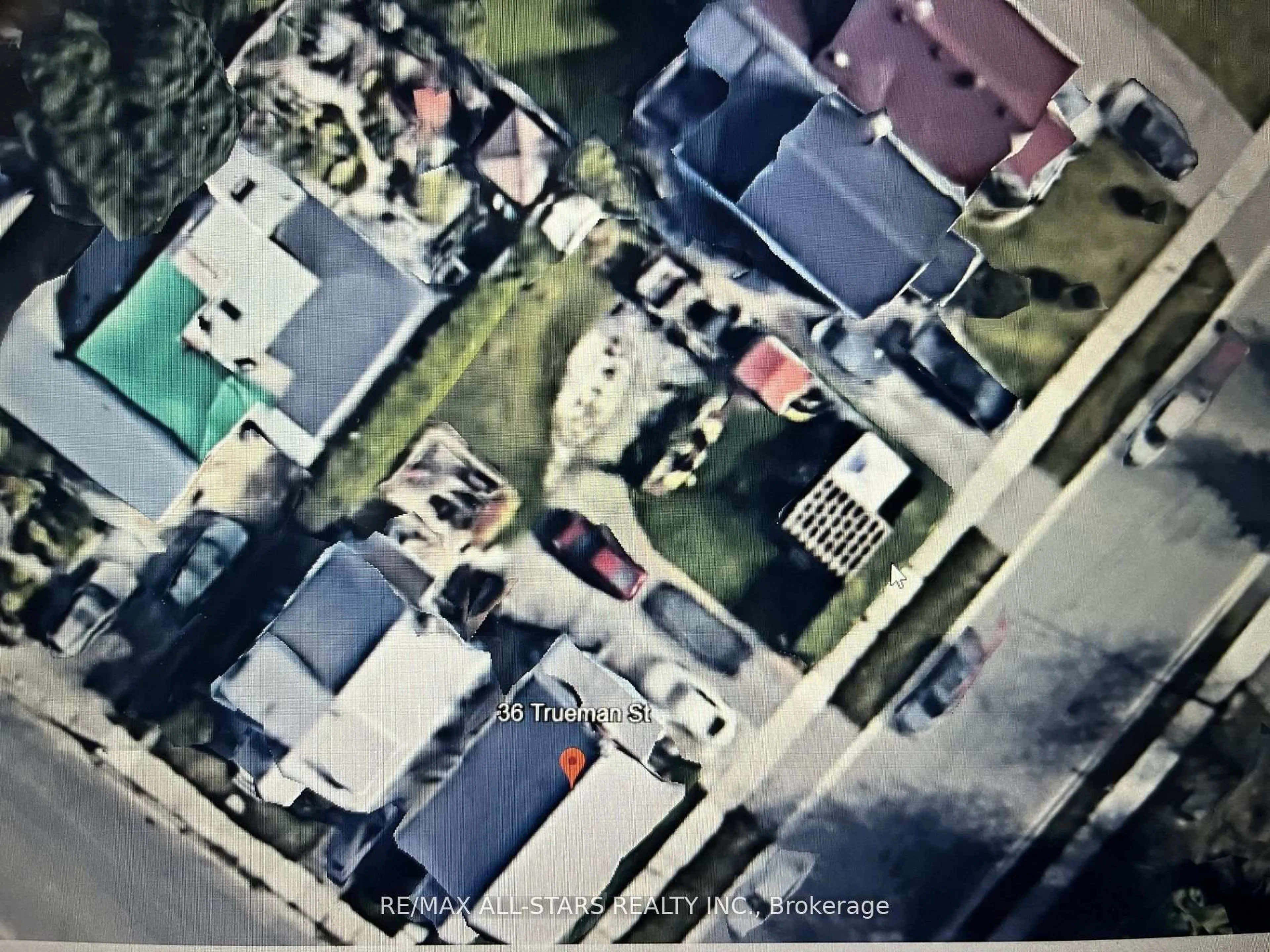 A pic from outside/outdoor area/front of a property/back of a property/a pic from drone, street for 4 Eastern Ave, Brampton Ontario L6W 1X6