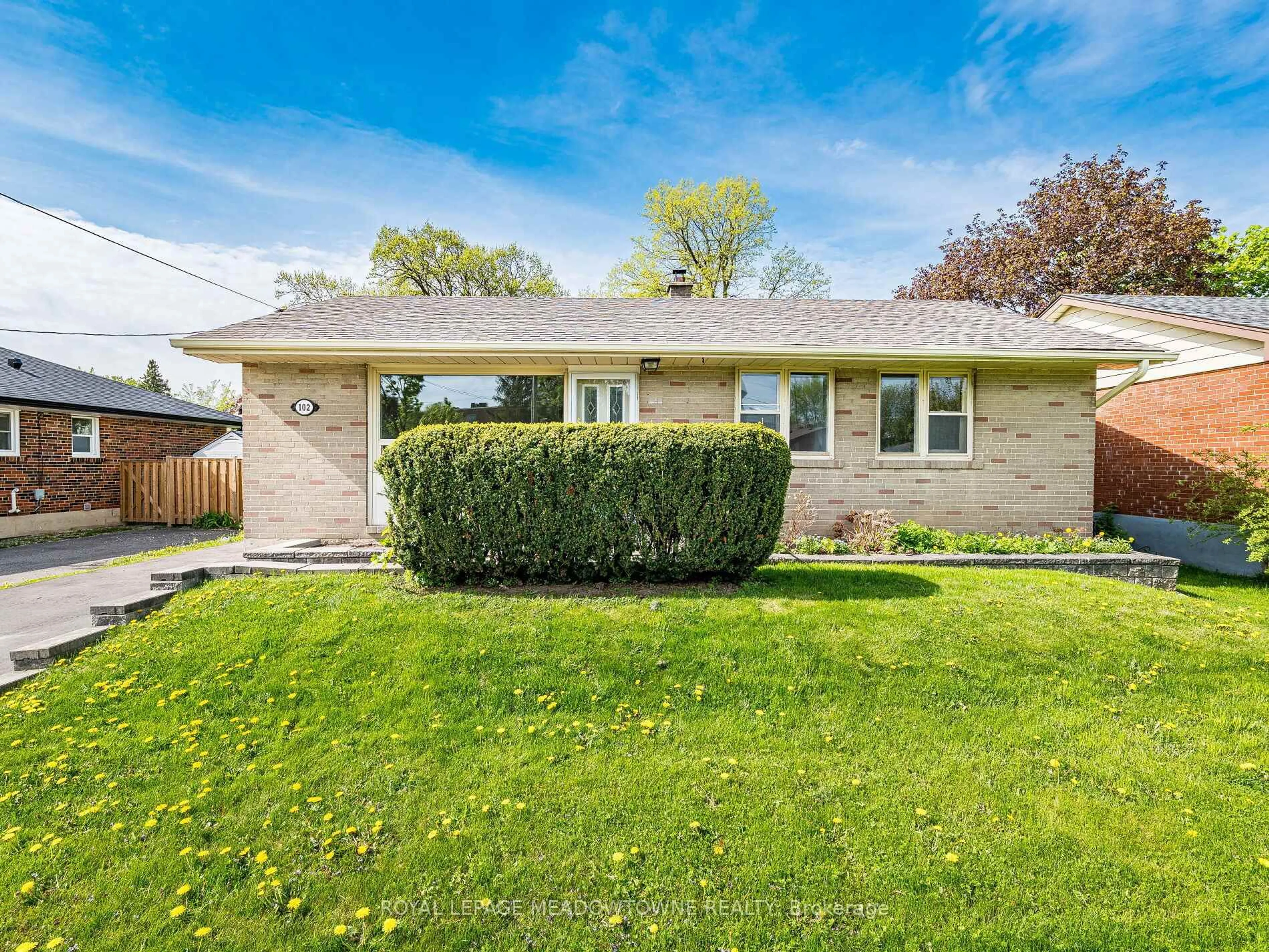 Unknown for 102 Prince Charles Dr, Halton Hills Ontario L7G 3V6