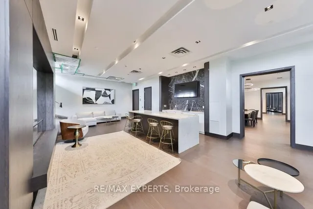 Additional property image - 1461 Lawrence Ave Unit 802