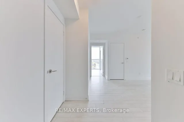 Additional property image - 1461 Lawrence Ave Unit 802