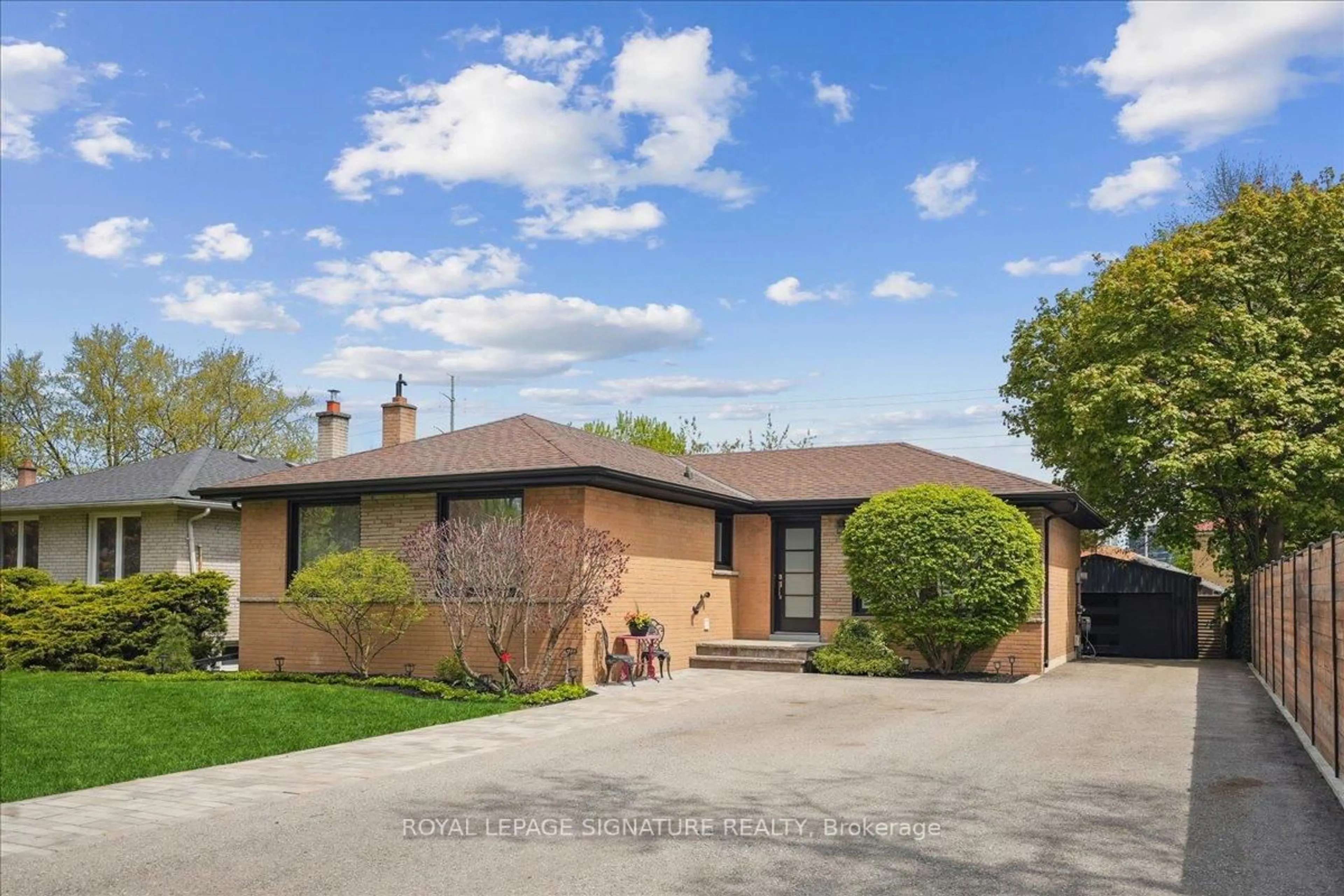 Home with brick exterior material, street for 1254 Epton Cres, Mississauga Ontario L5J 1R8