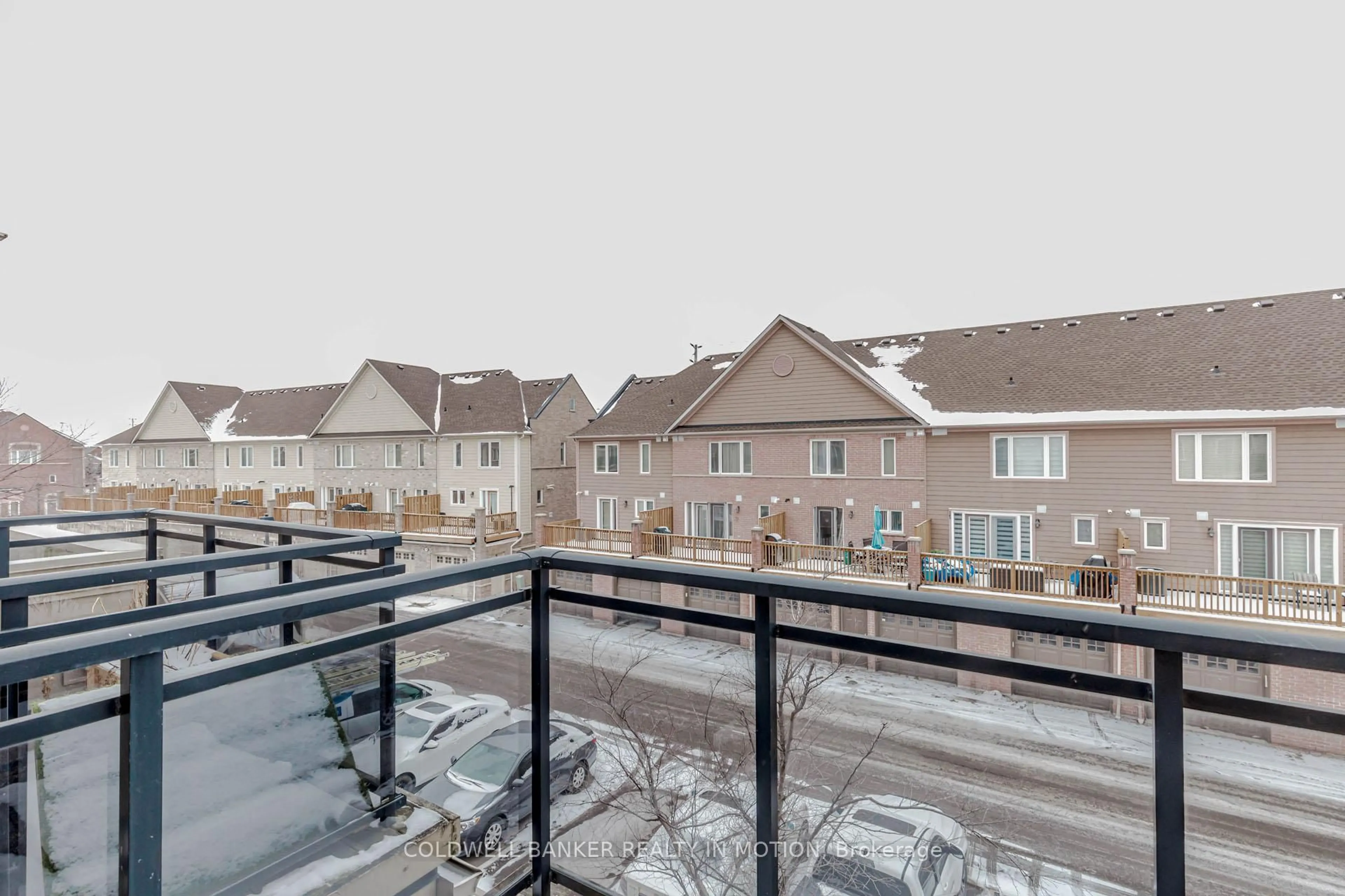 Patio, city buildings view from balcony for 4975 Southampton Dr ##279, Mississauga Ontario L5M 8C5